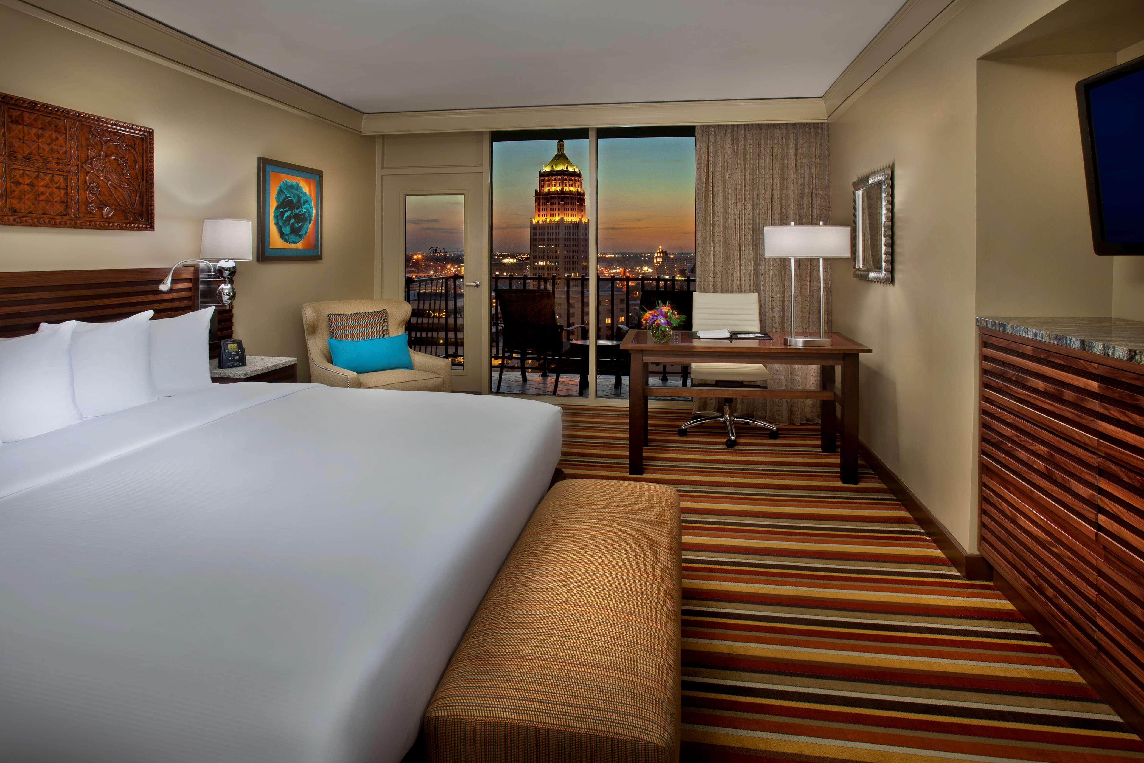 Junior Suite King Size Bed