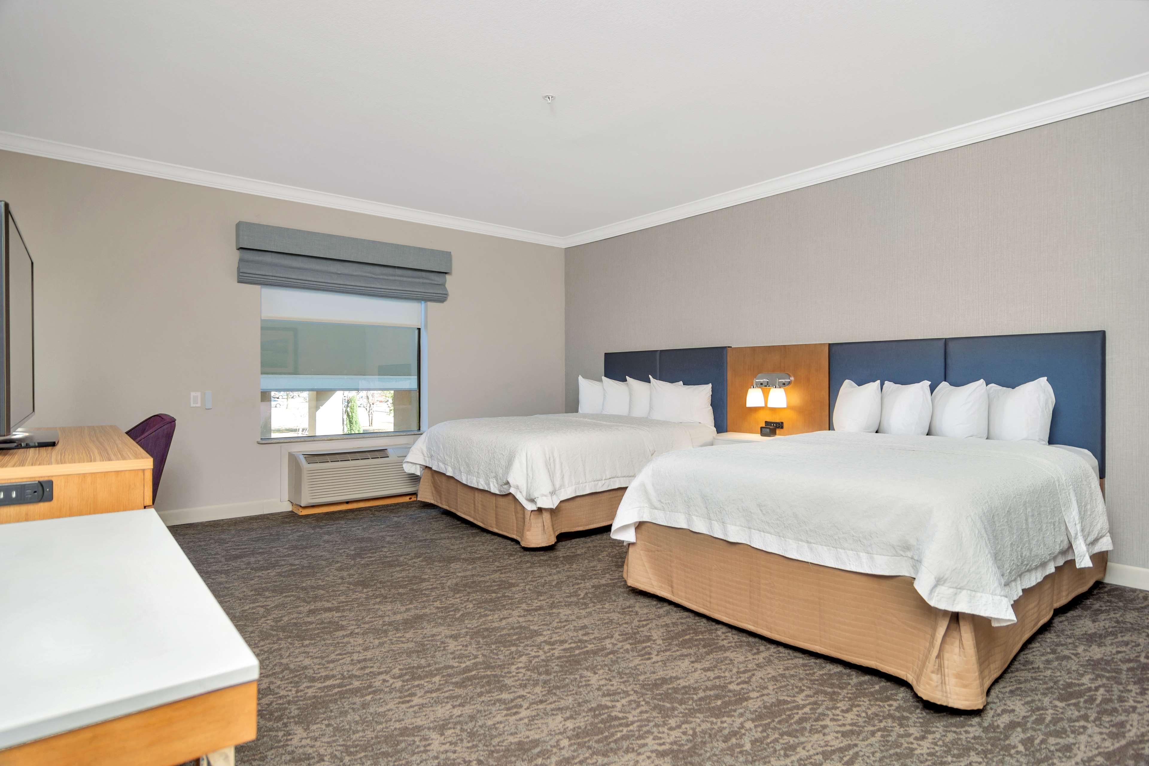 Double Two Queen Beds Non Smoking