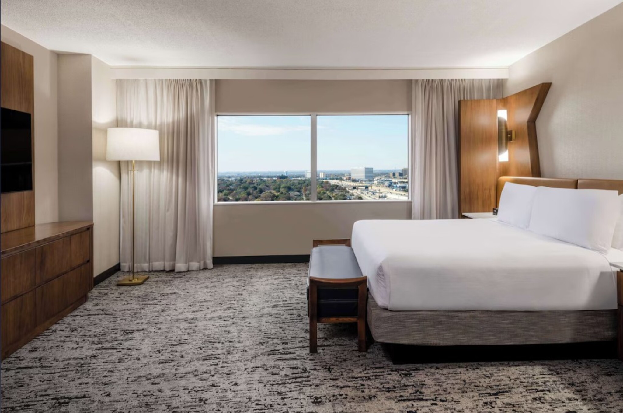 Junior Suite King Size Bed