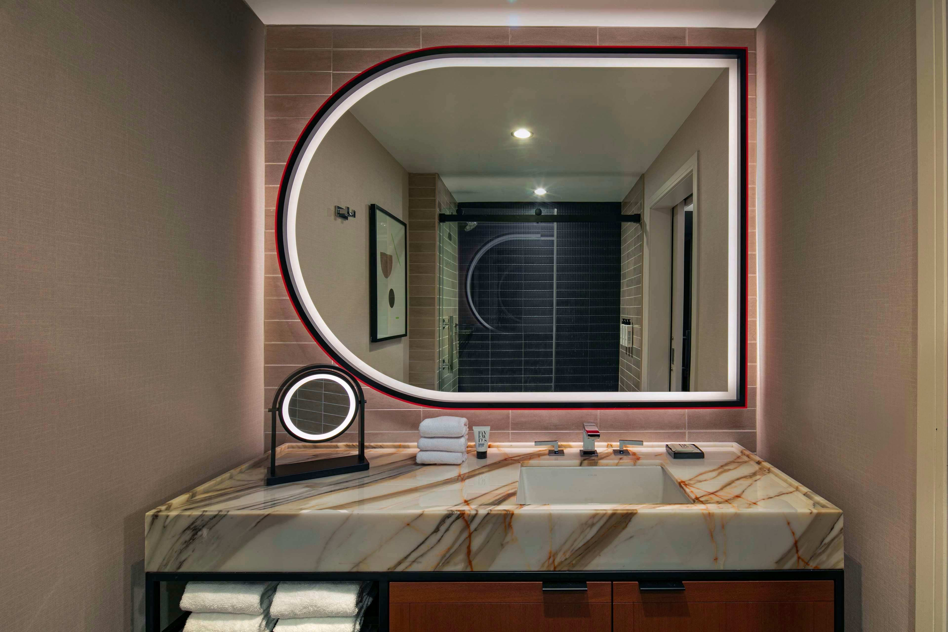 Room Accessible King Size Bed