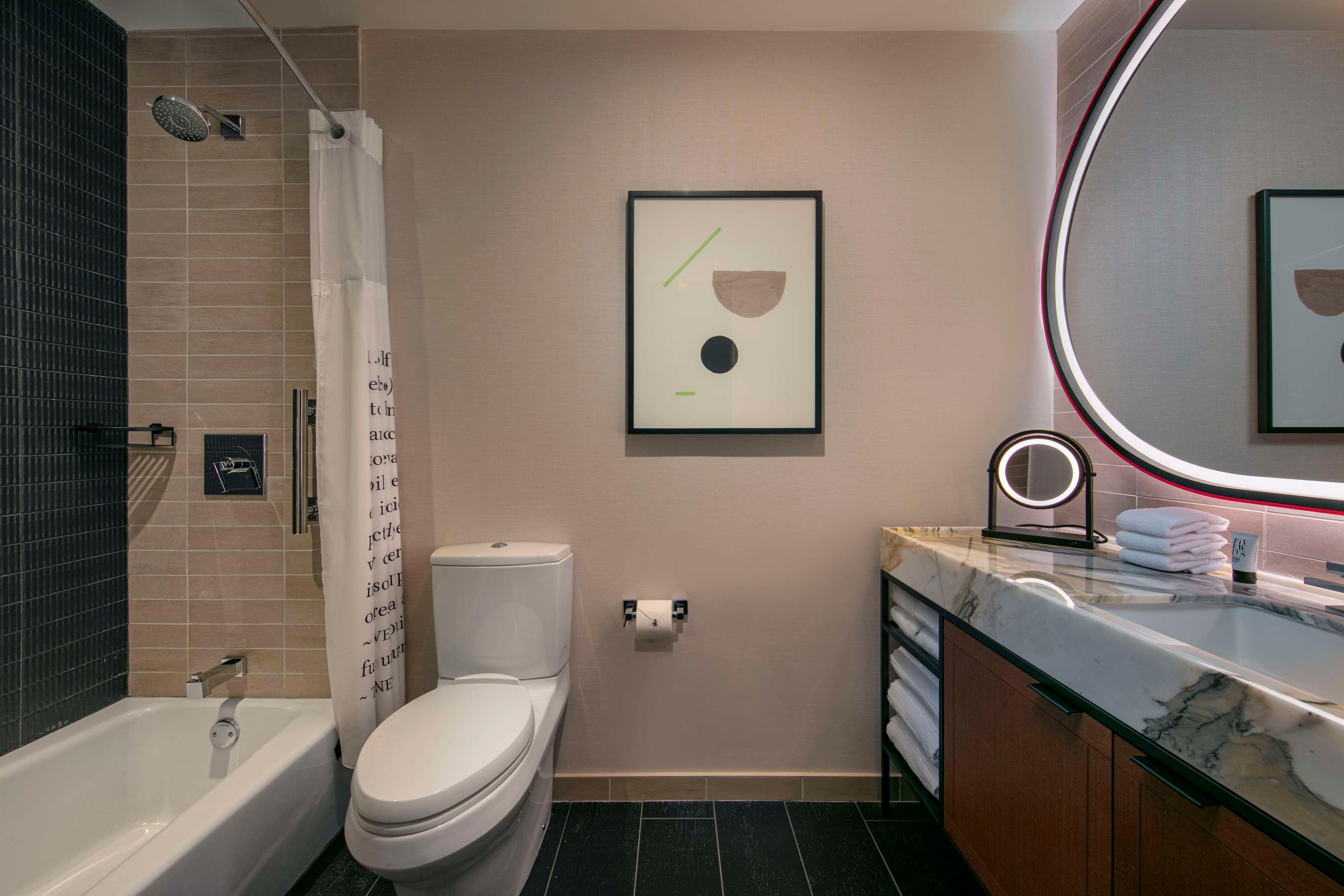 Room Classic King Bed