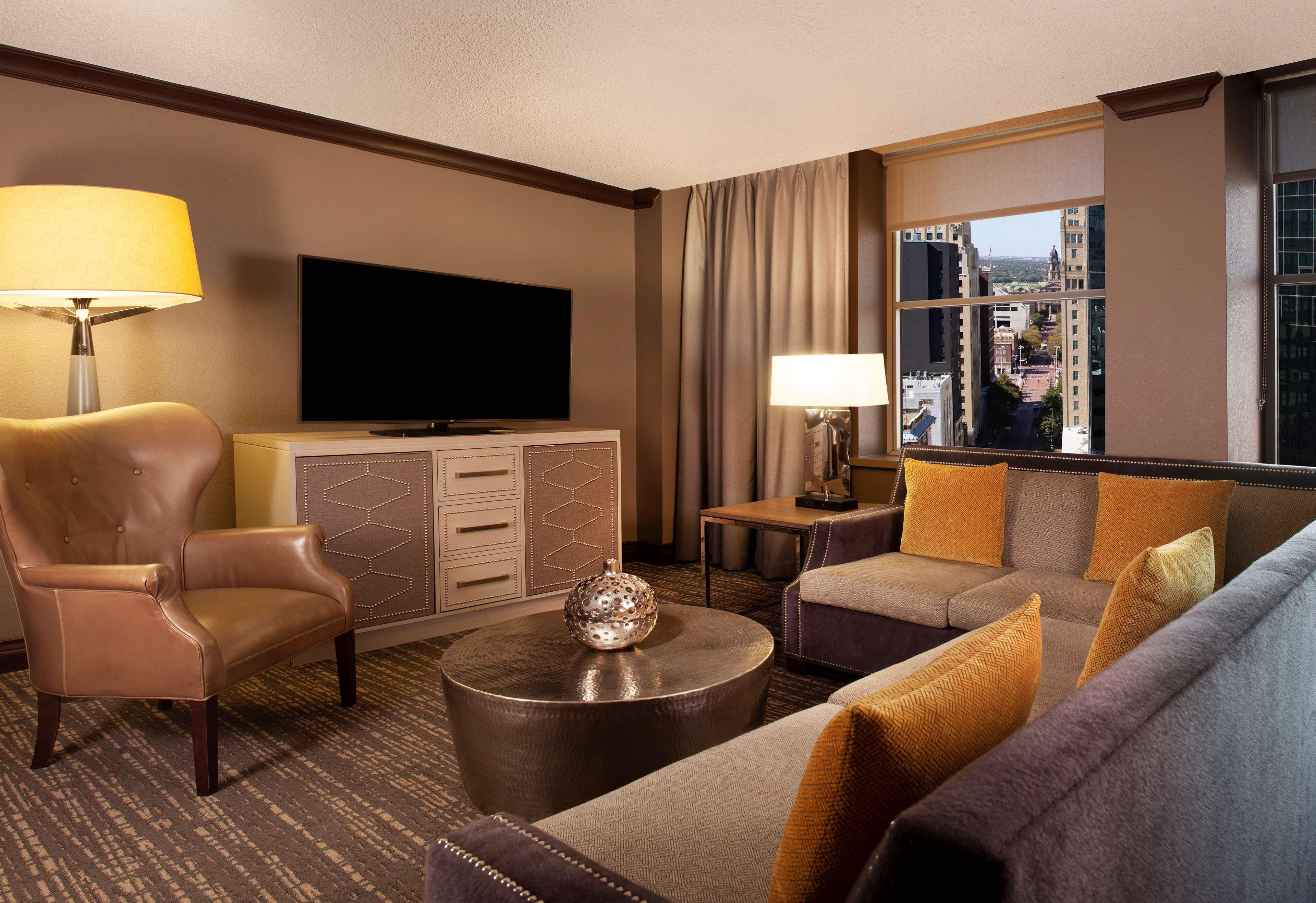 Suite King Bed One Bedroom 