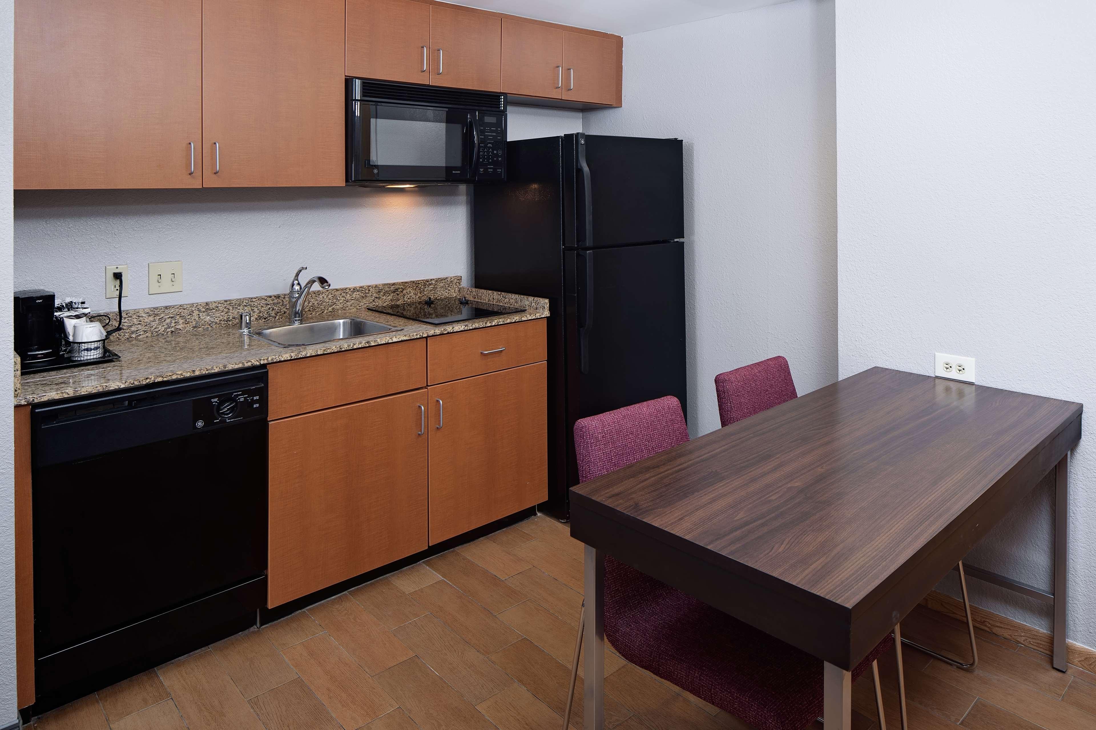 Suite with Kitchenette