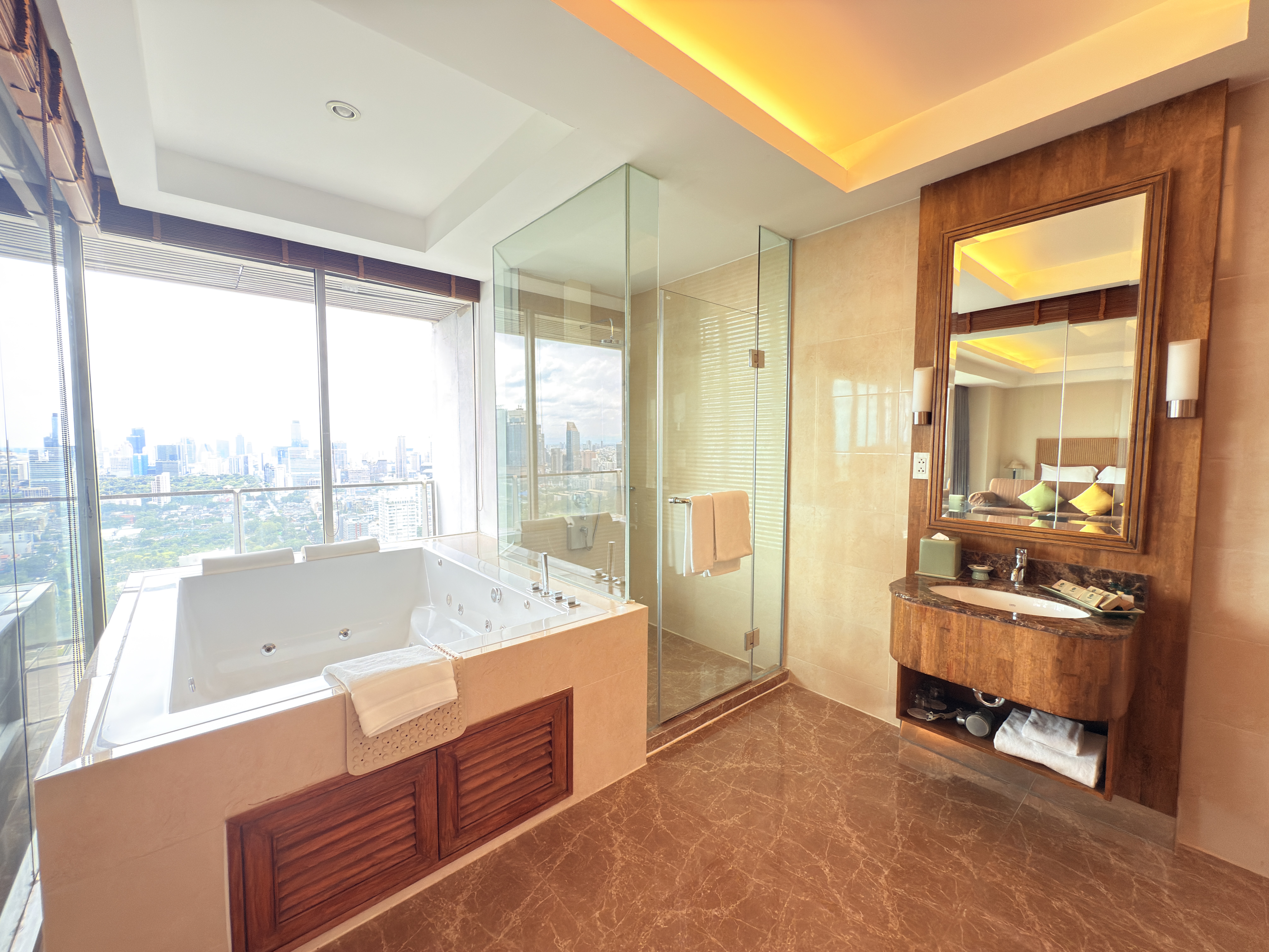 Suite with Jacuzzi