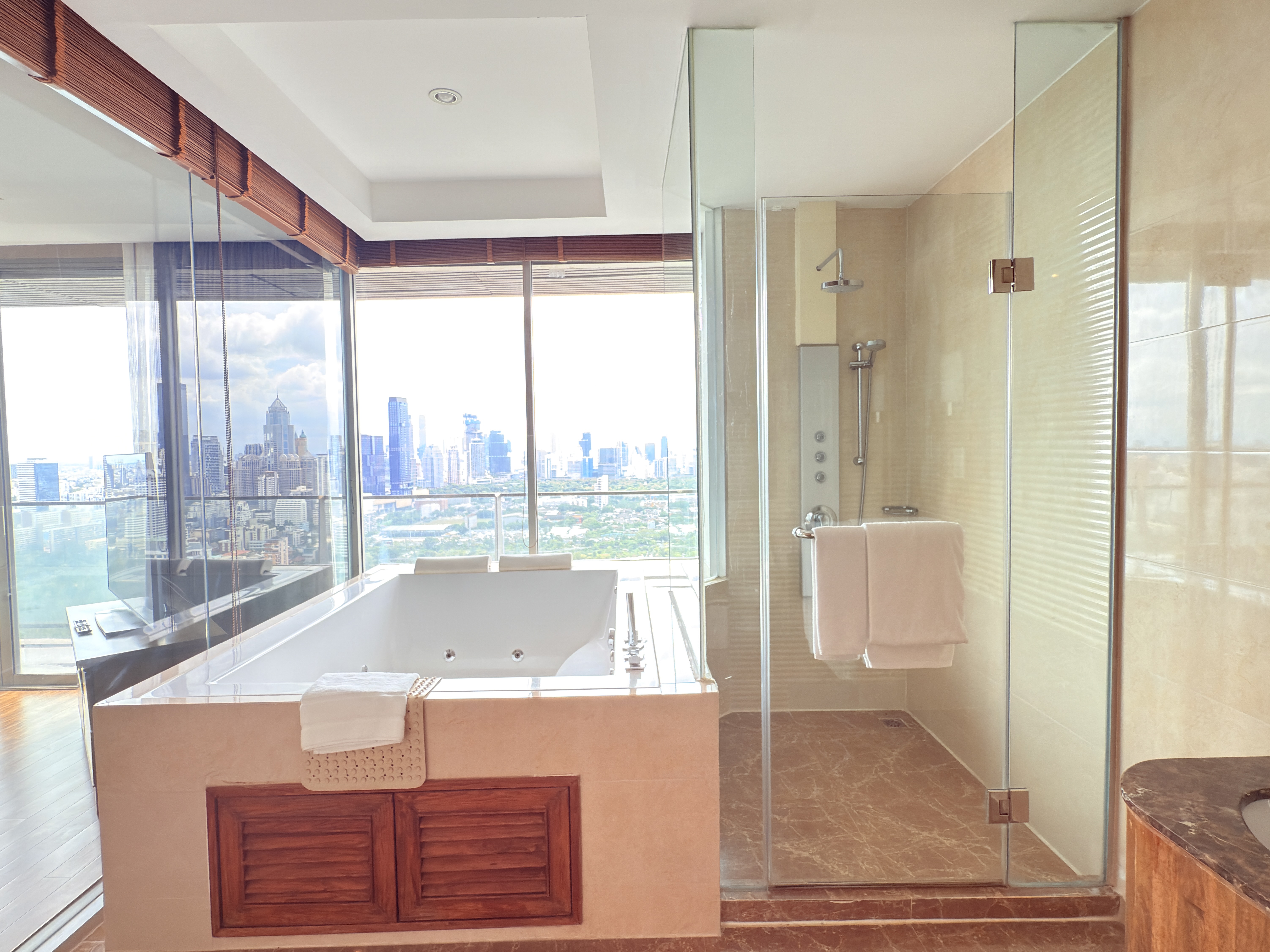 Suite with Jacuzzi