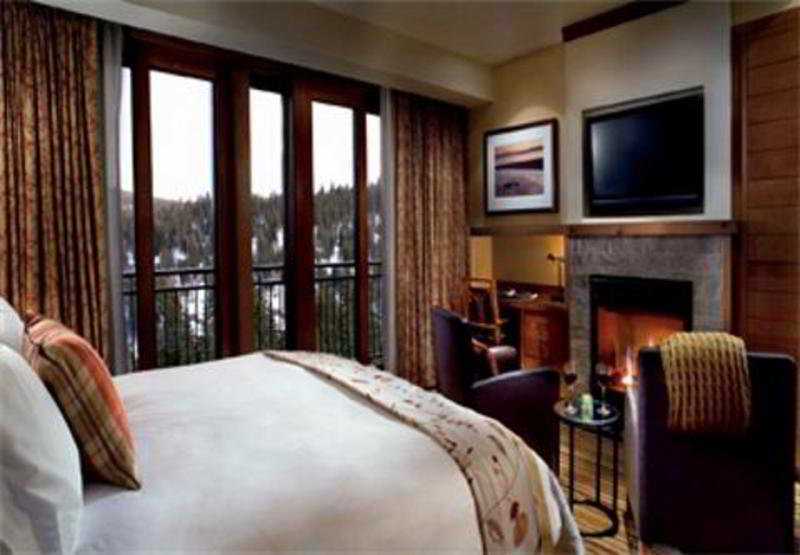 Double Deluxe Mountain View