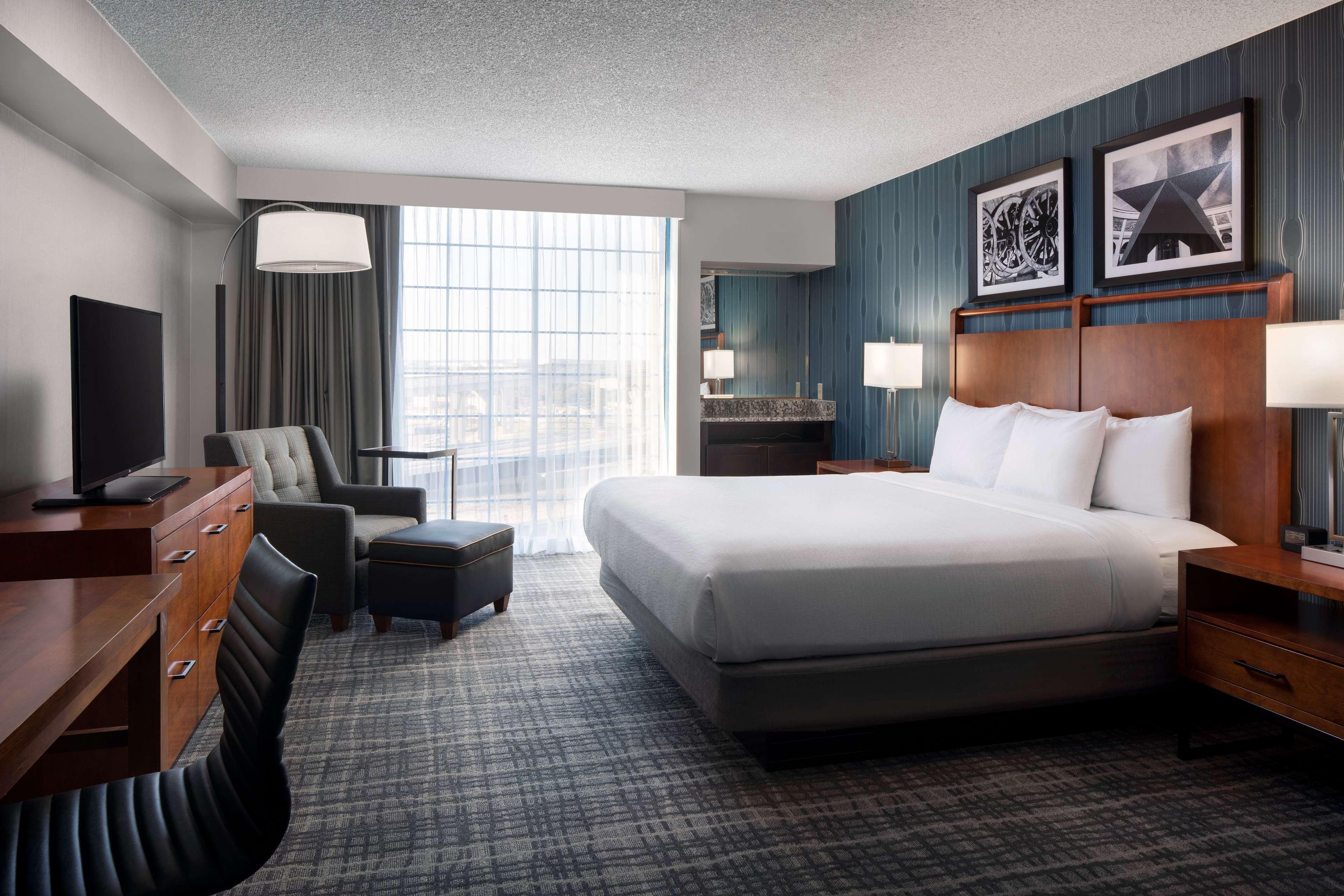 Suite Accessible-queen Size Bed