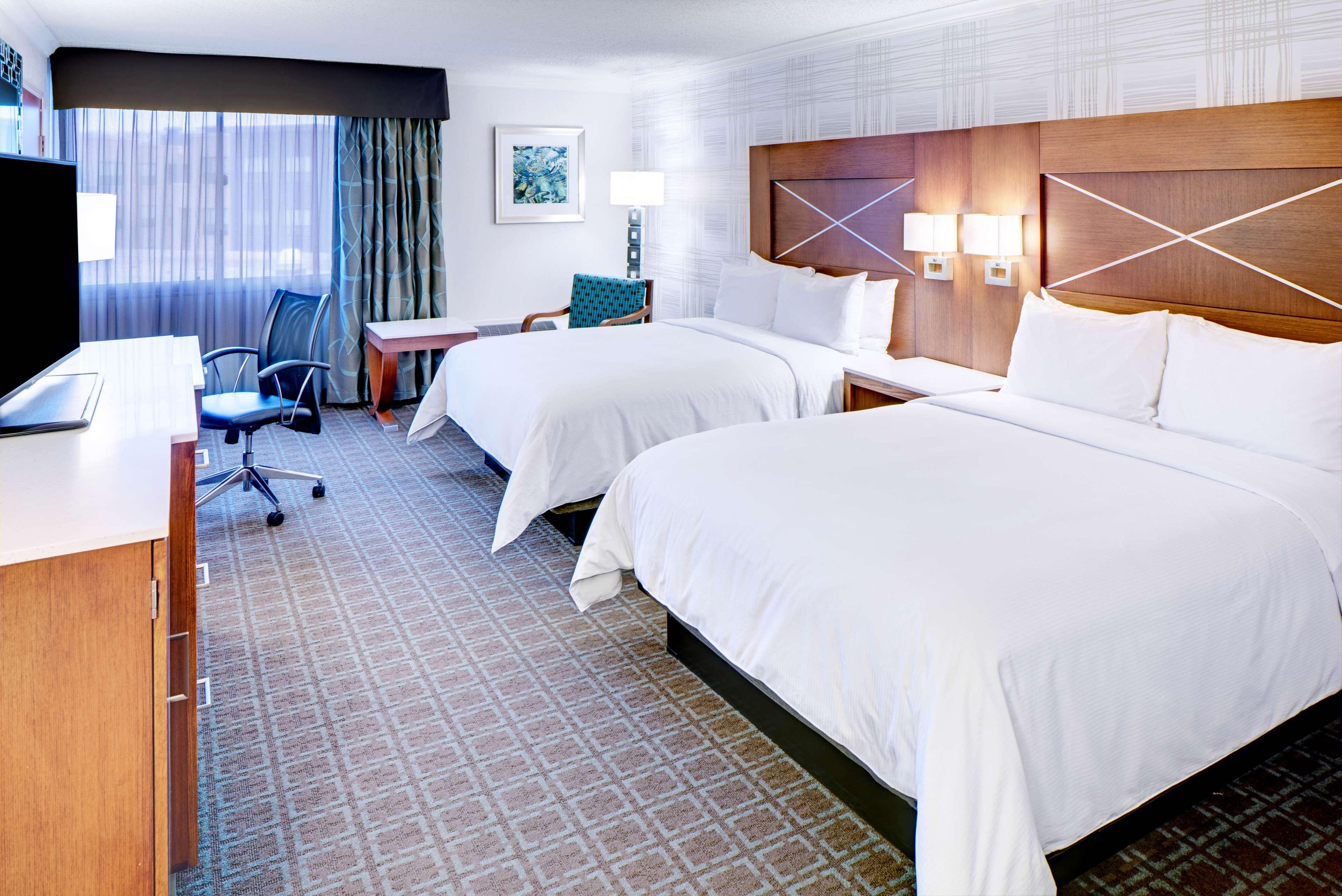 Double Two Queen Beds Non Smoking