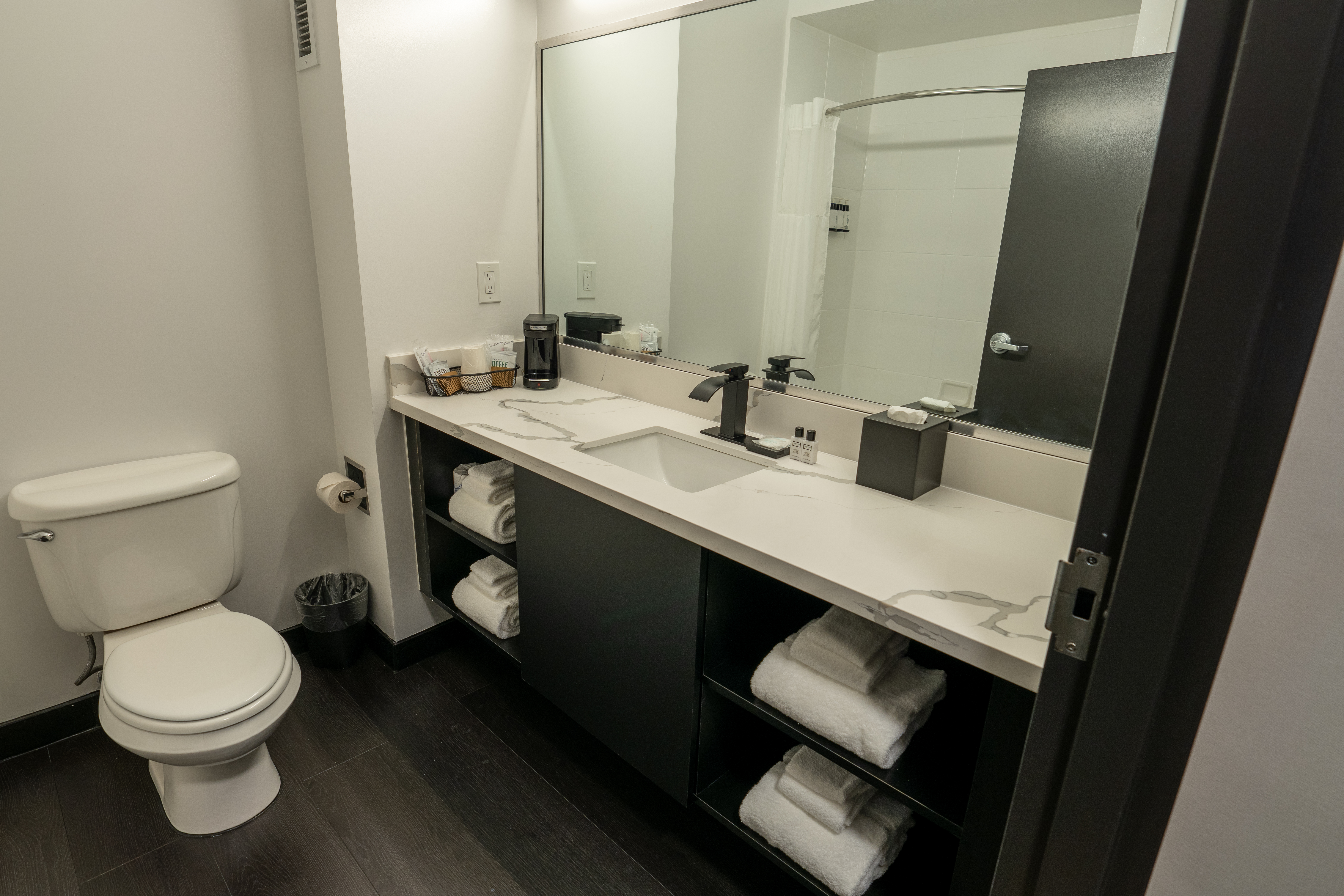 Double Deluxe Two Queen Beds