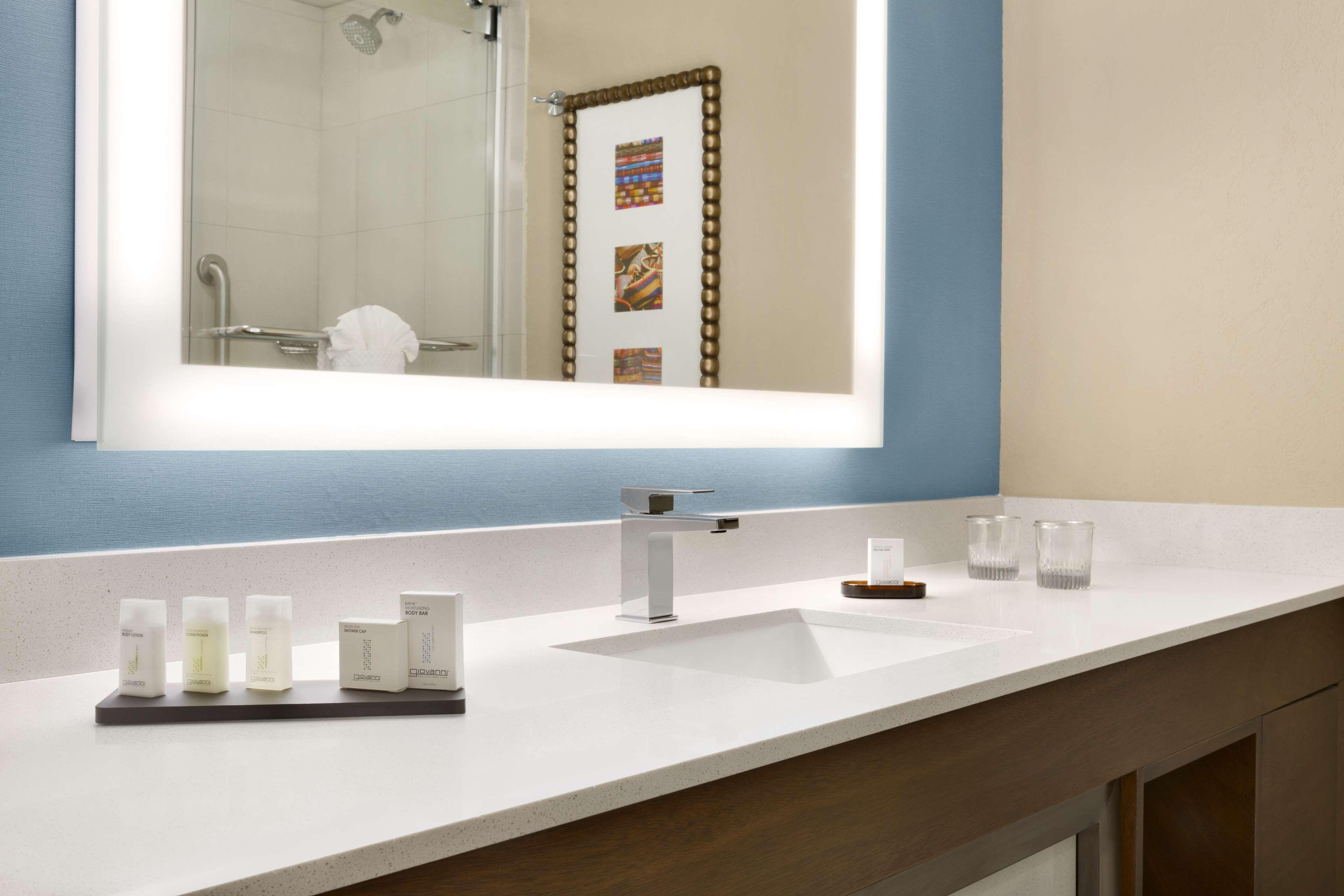 Double King Bed Non Smoking