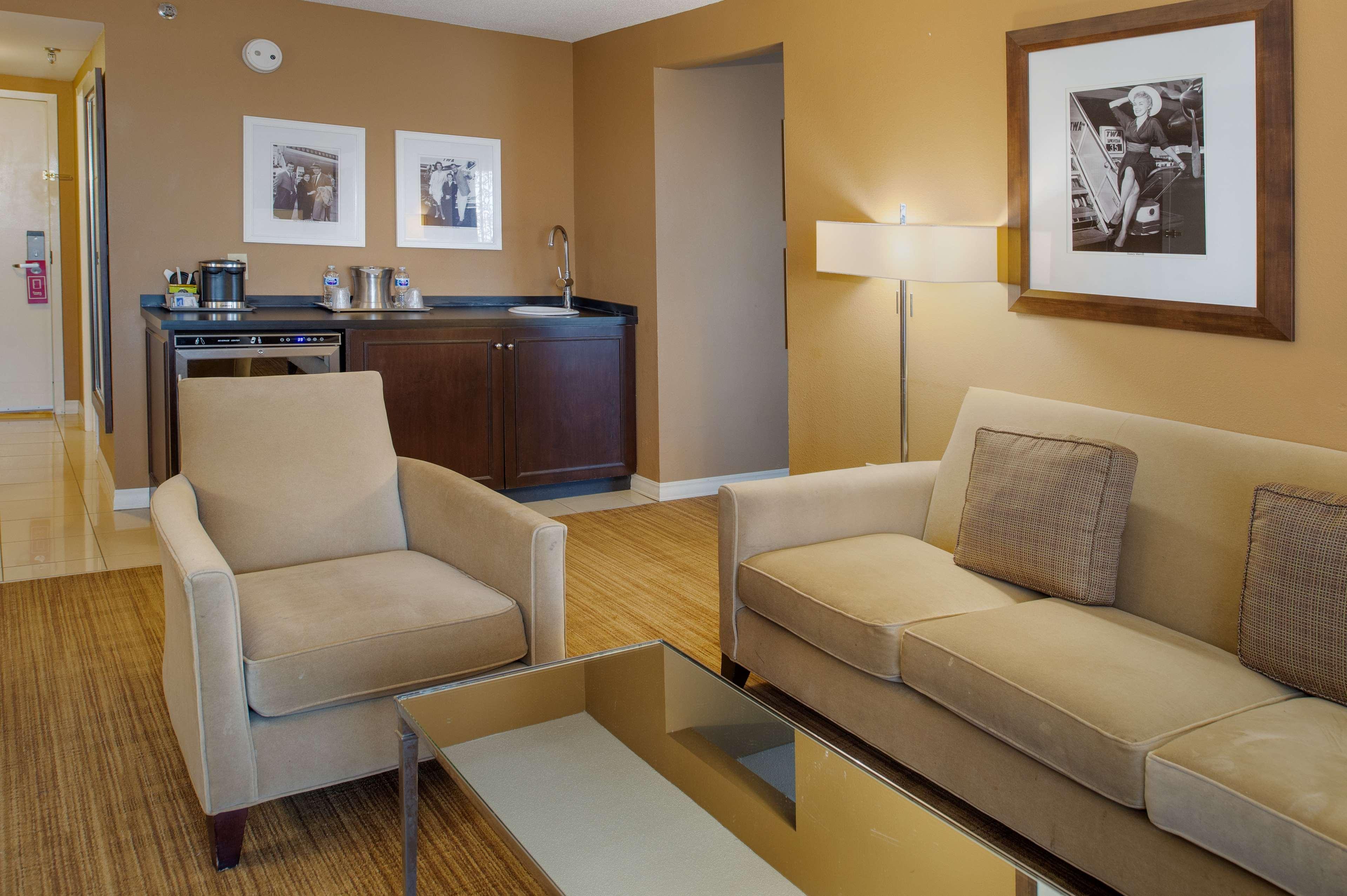 Suite Deluxe One Bedroom