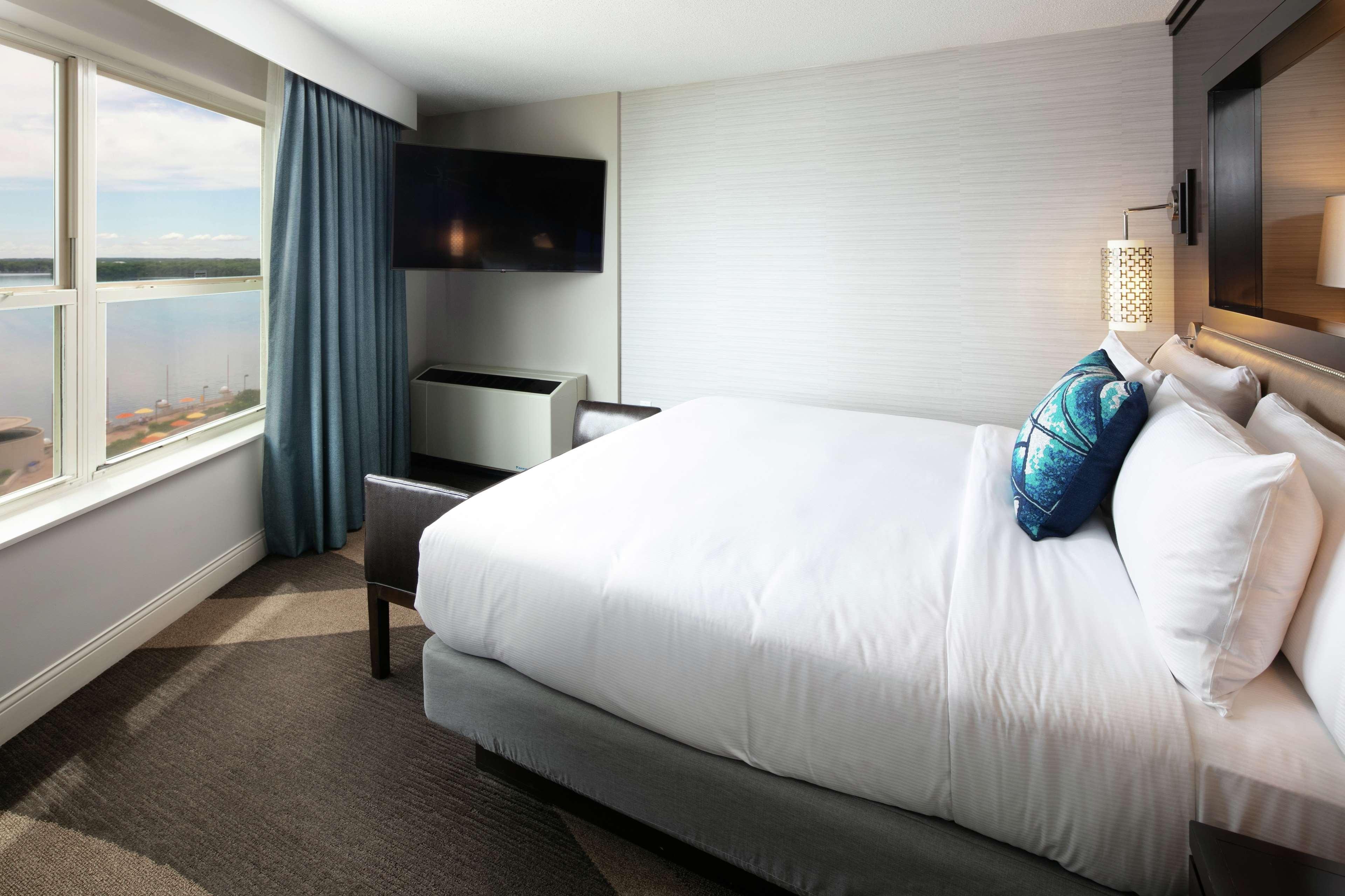 Double Deluxe Lake View