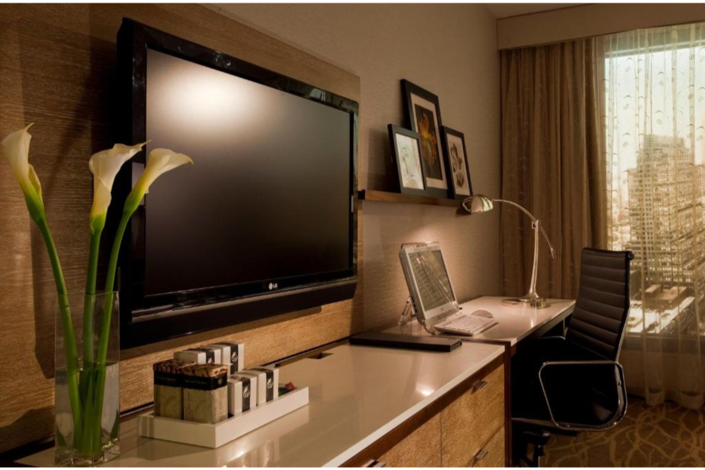 Double Deluxe King Bed