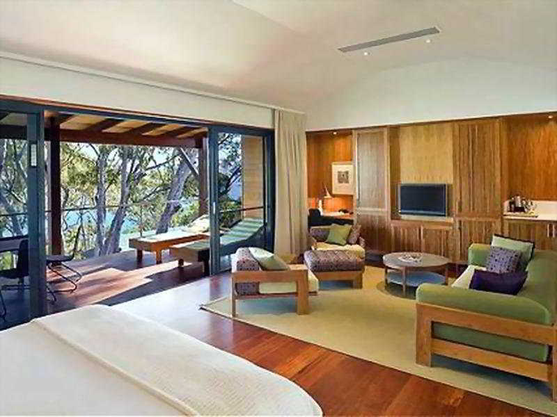 Villa Deluxe King Bed