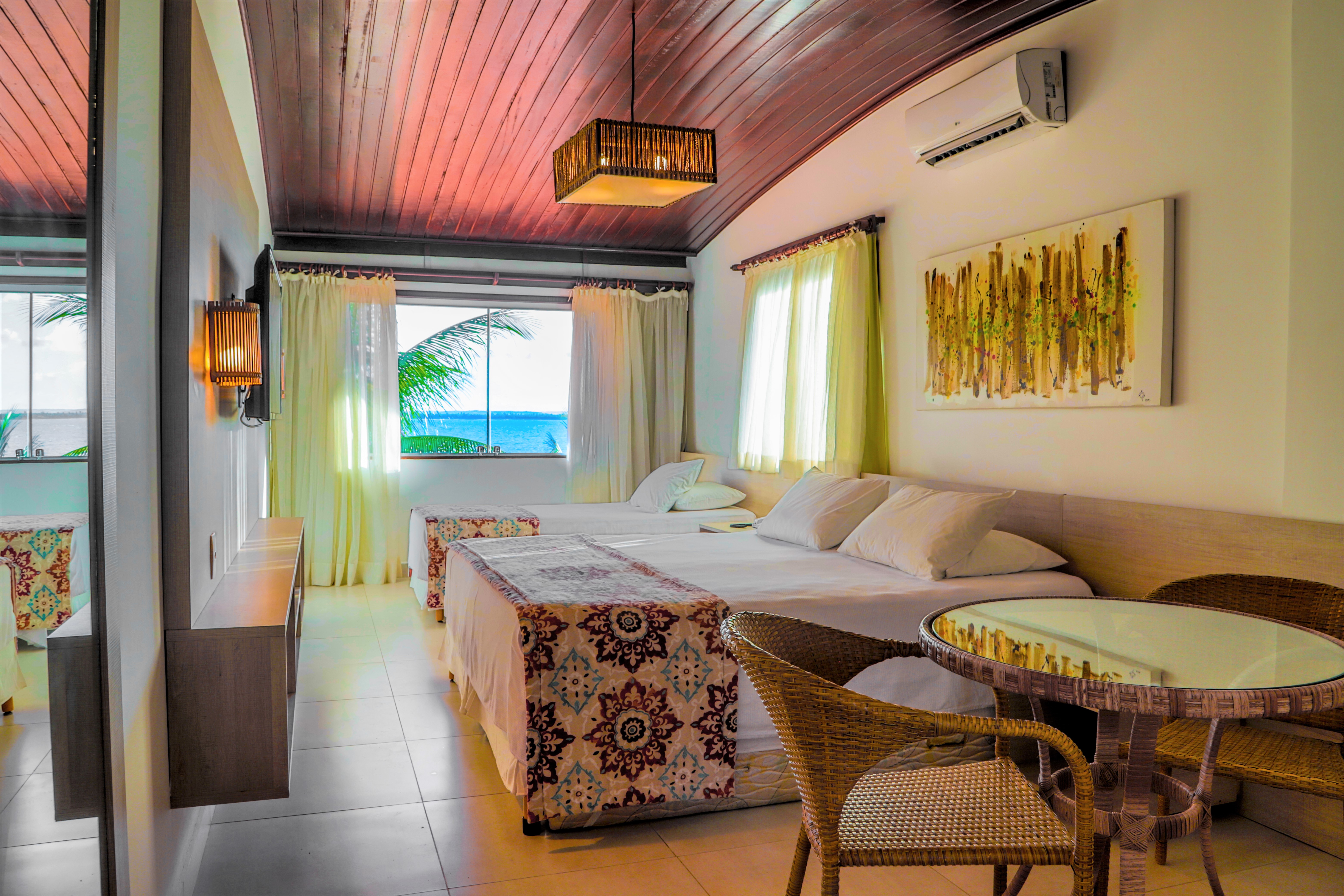 Family Room Capacity 4