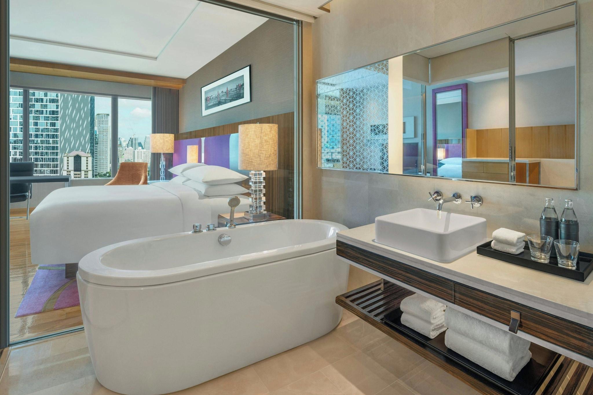 Double King Size Bed