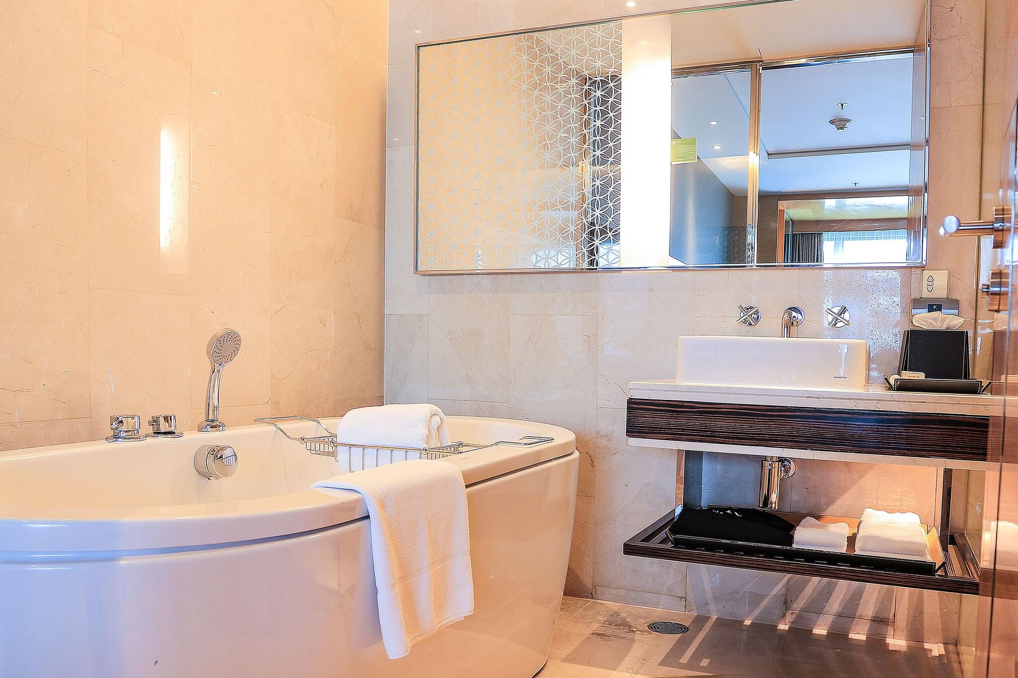 Double King Size Bed