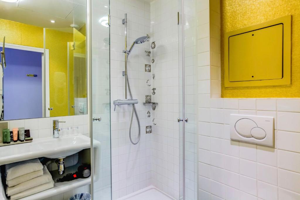 Family Room Standard