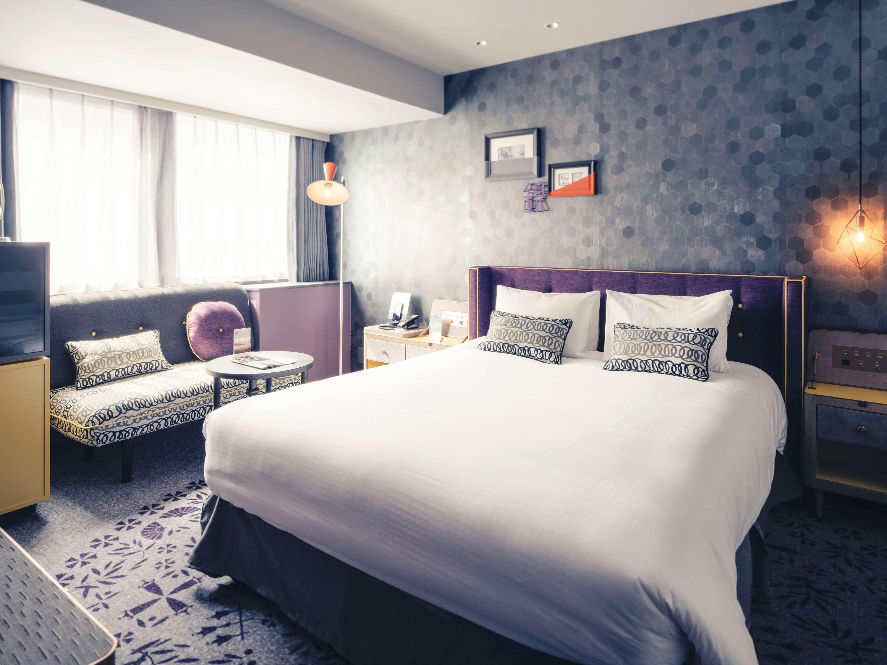 Double Deluxe Queen Bed