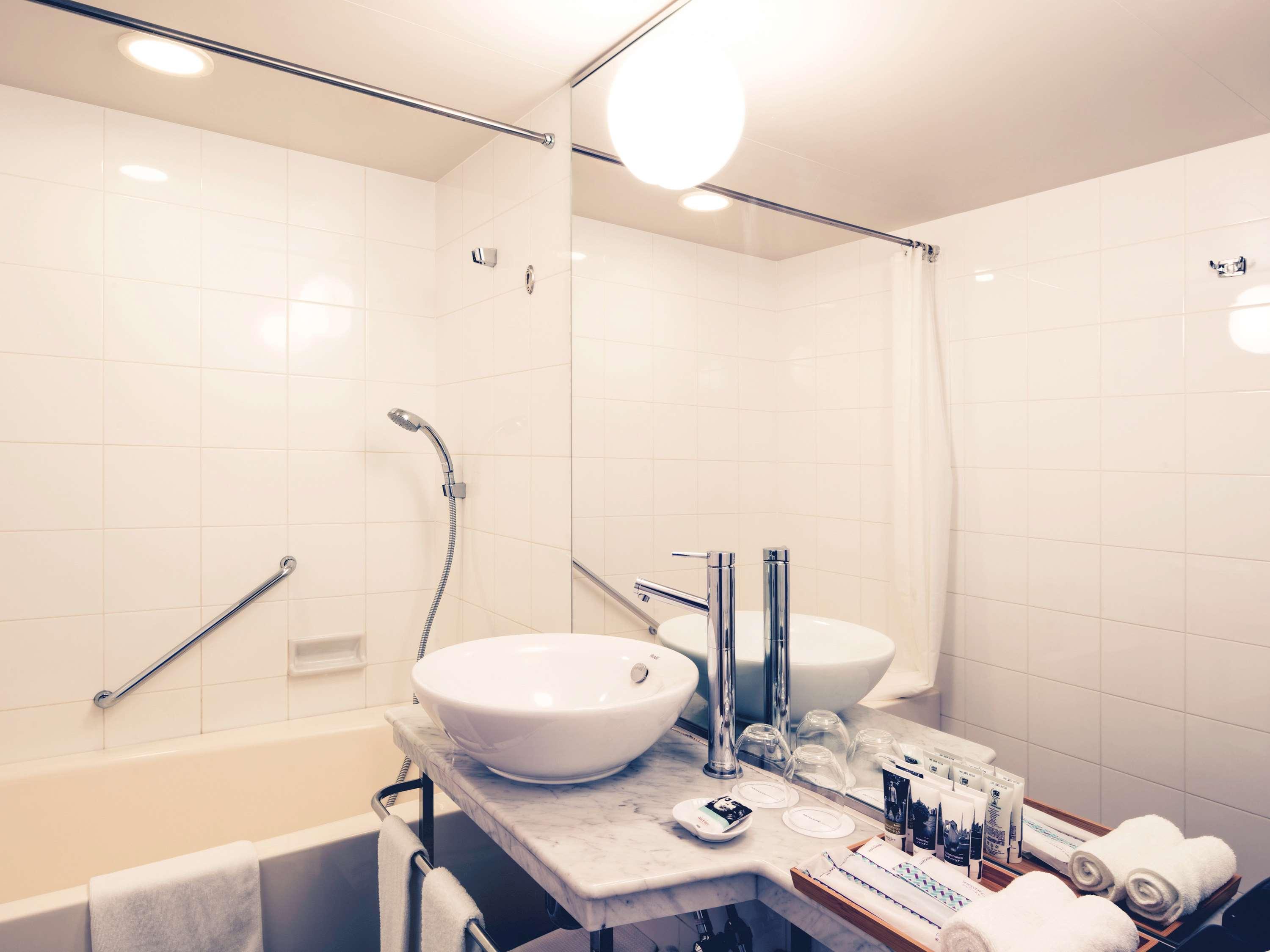 Double Deluxe Queen Bed