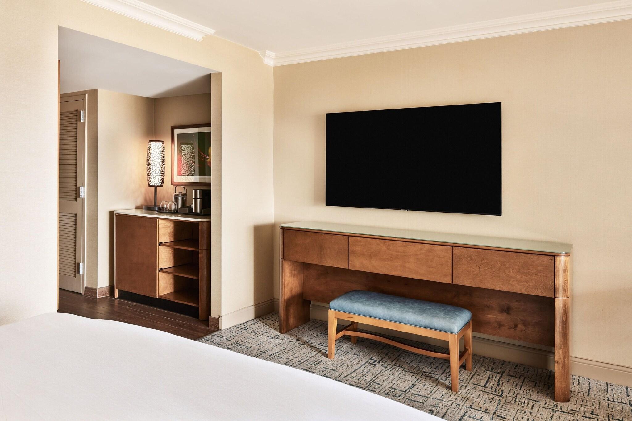 Quadruple Two Queen Beds