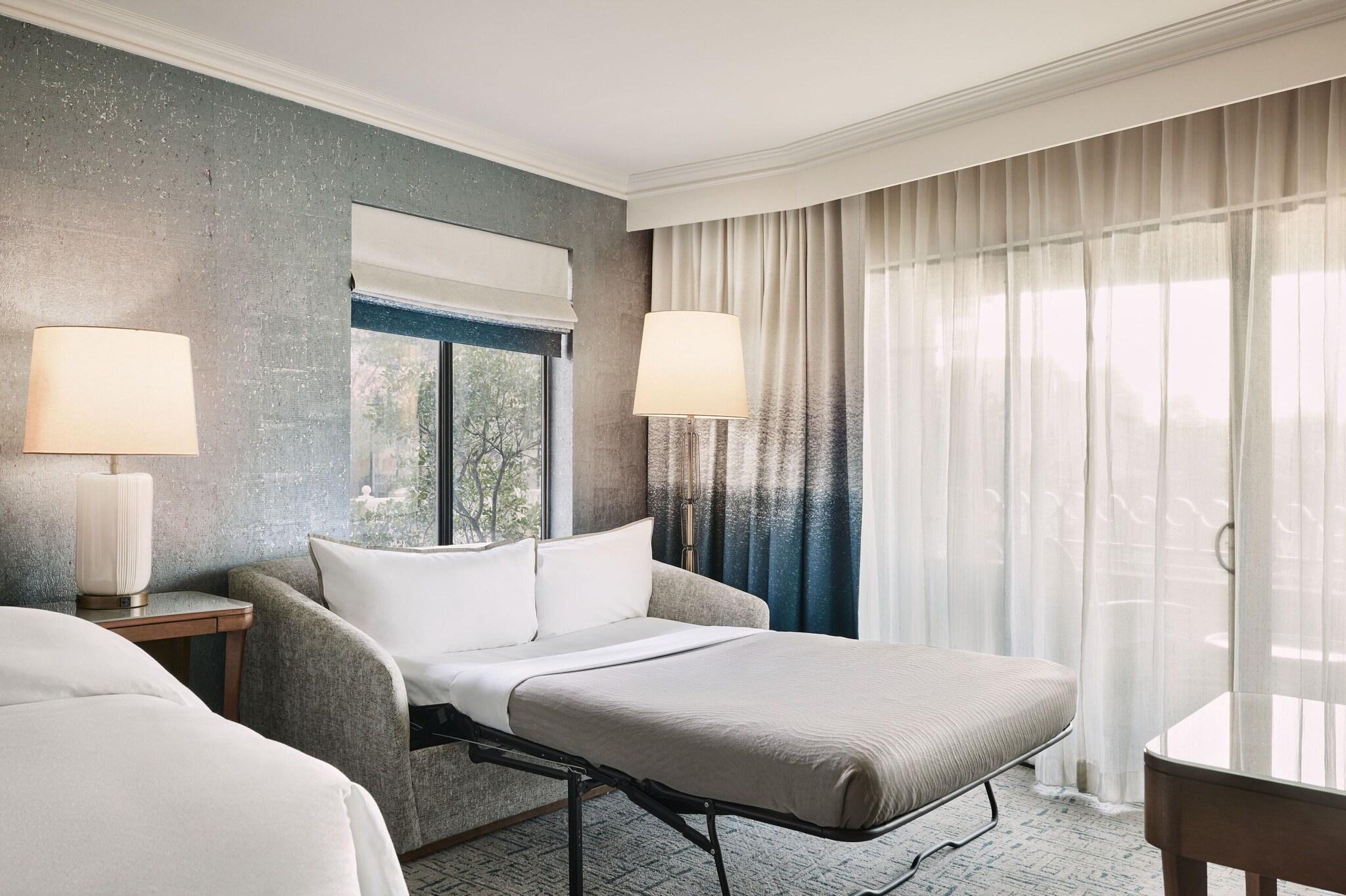 Double Deluxe Pool View