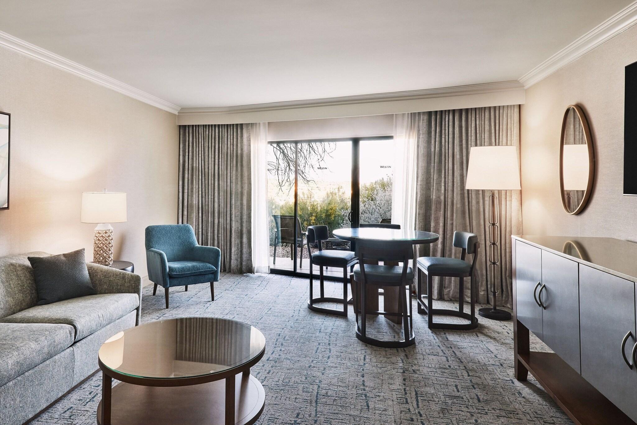 Suite King Size Bed