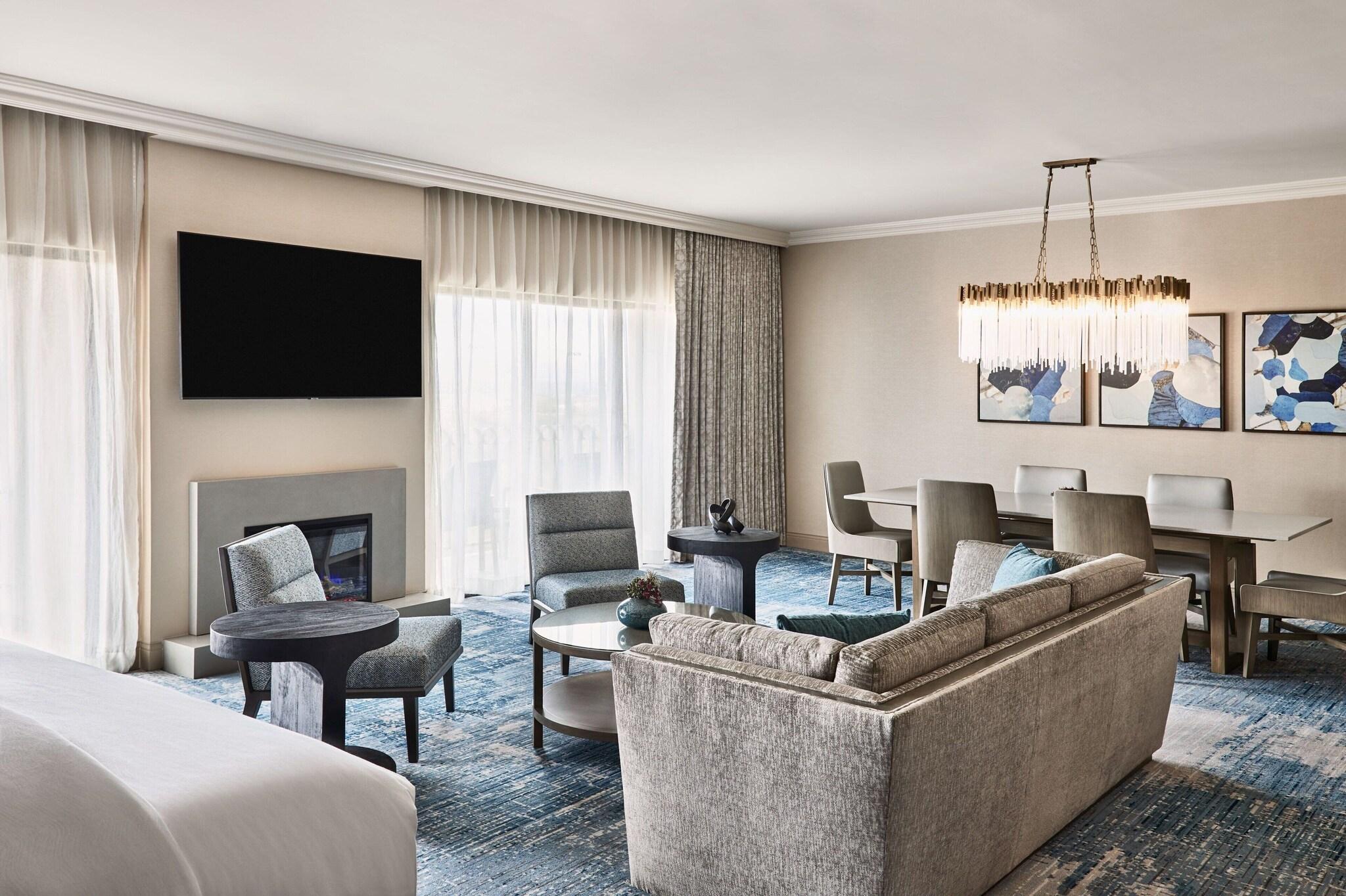 Suite King Size Bed