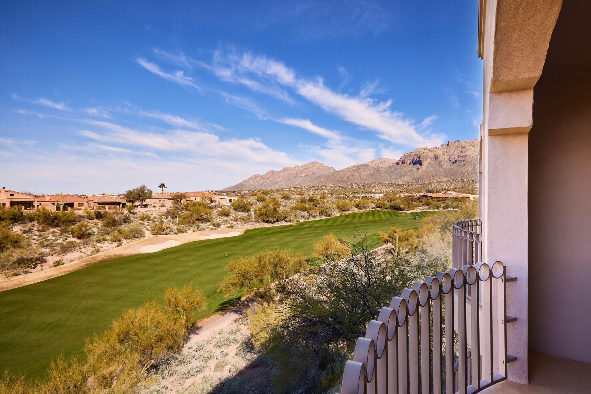 Double Deluxe Golf View