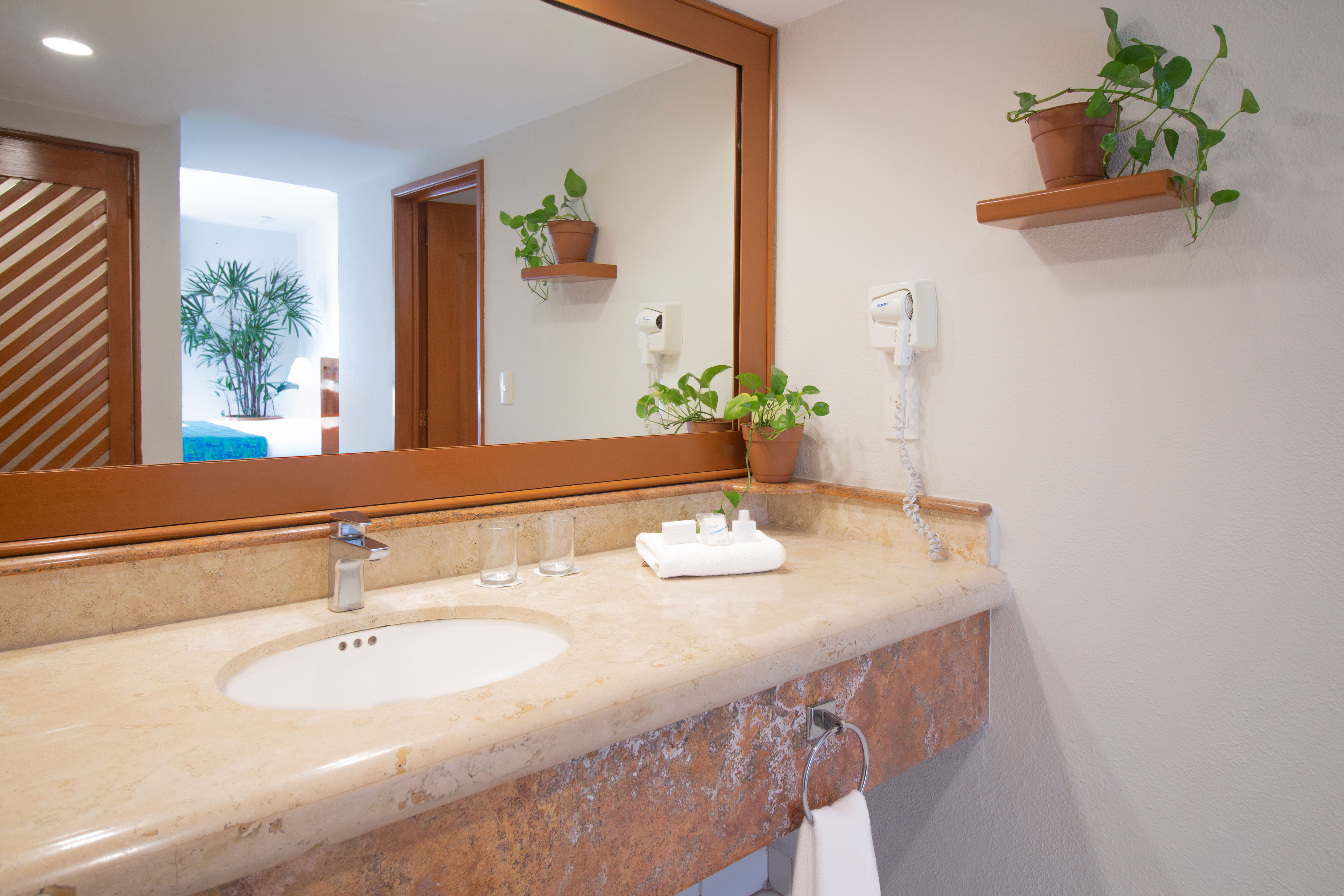 Double Capacity 2 One Bedroom