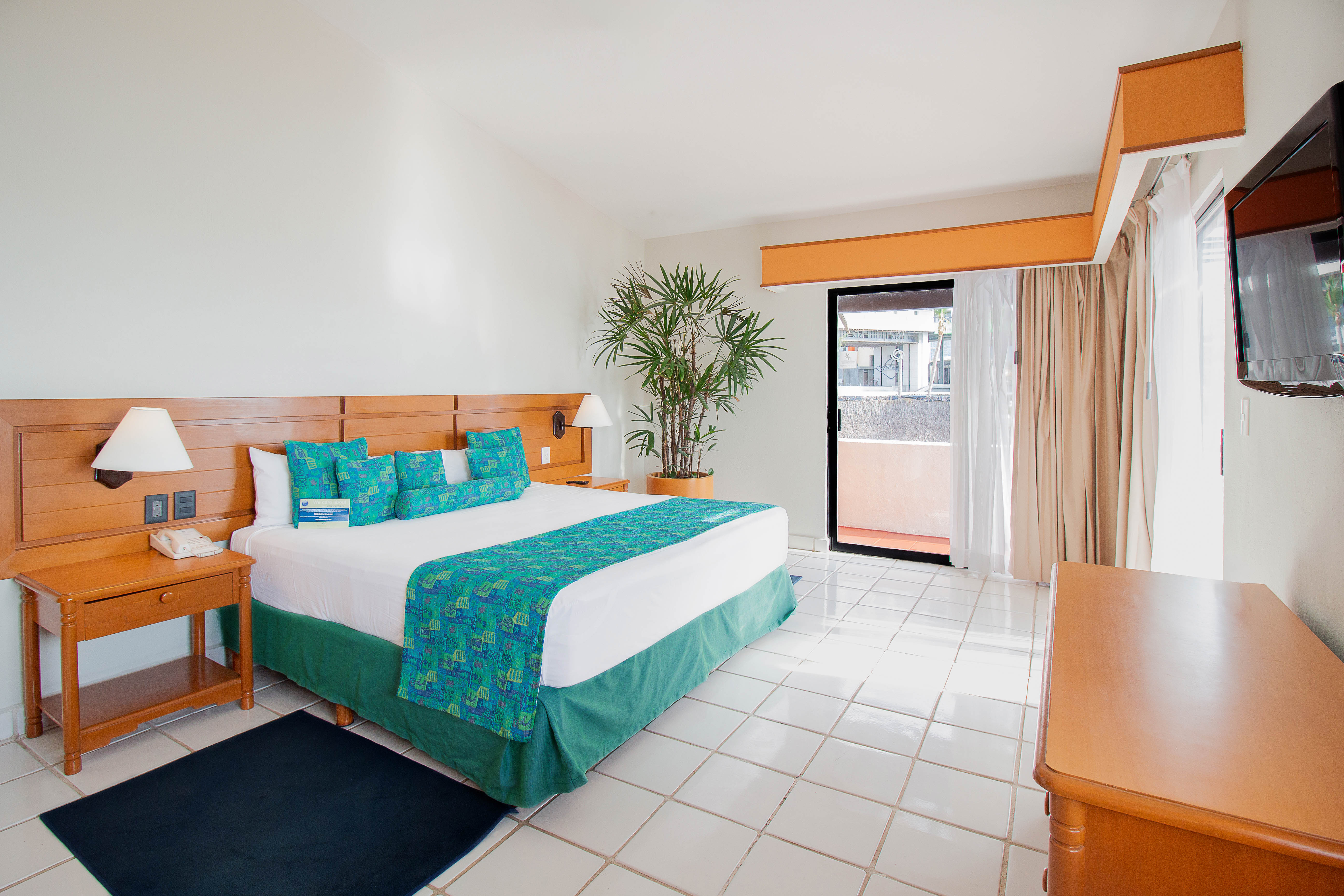 Triple Capacity 3 One Bedroom