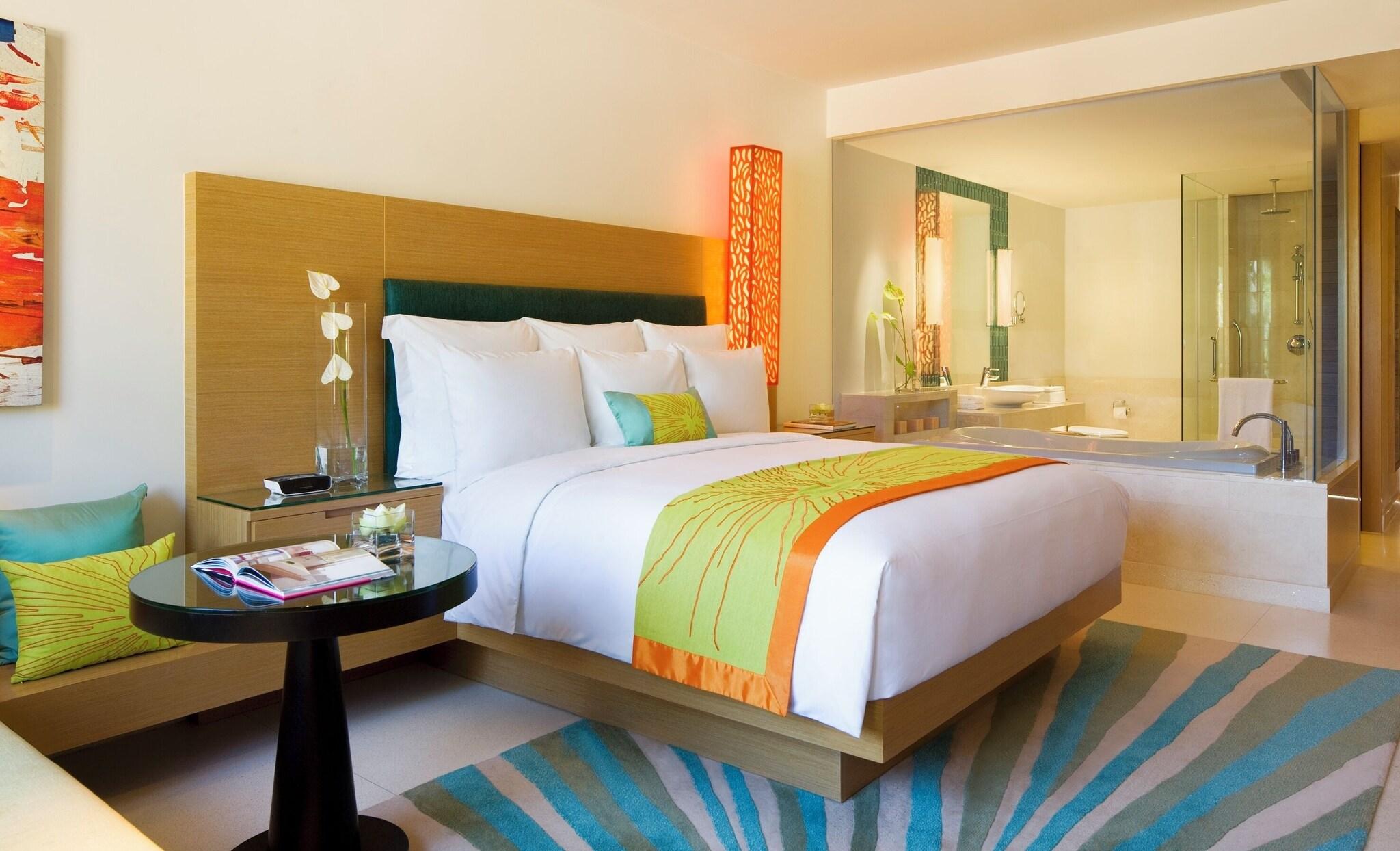 Double Garden View King Bed