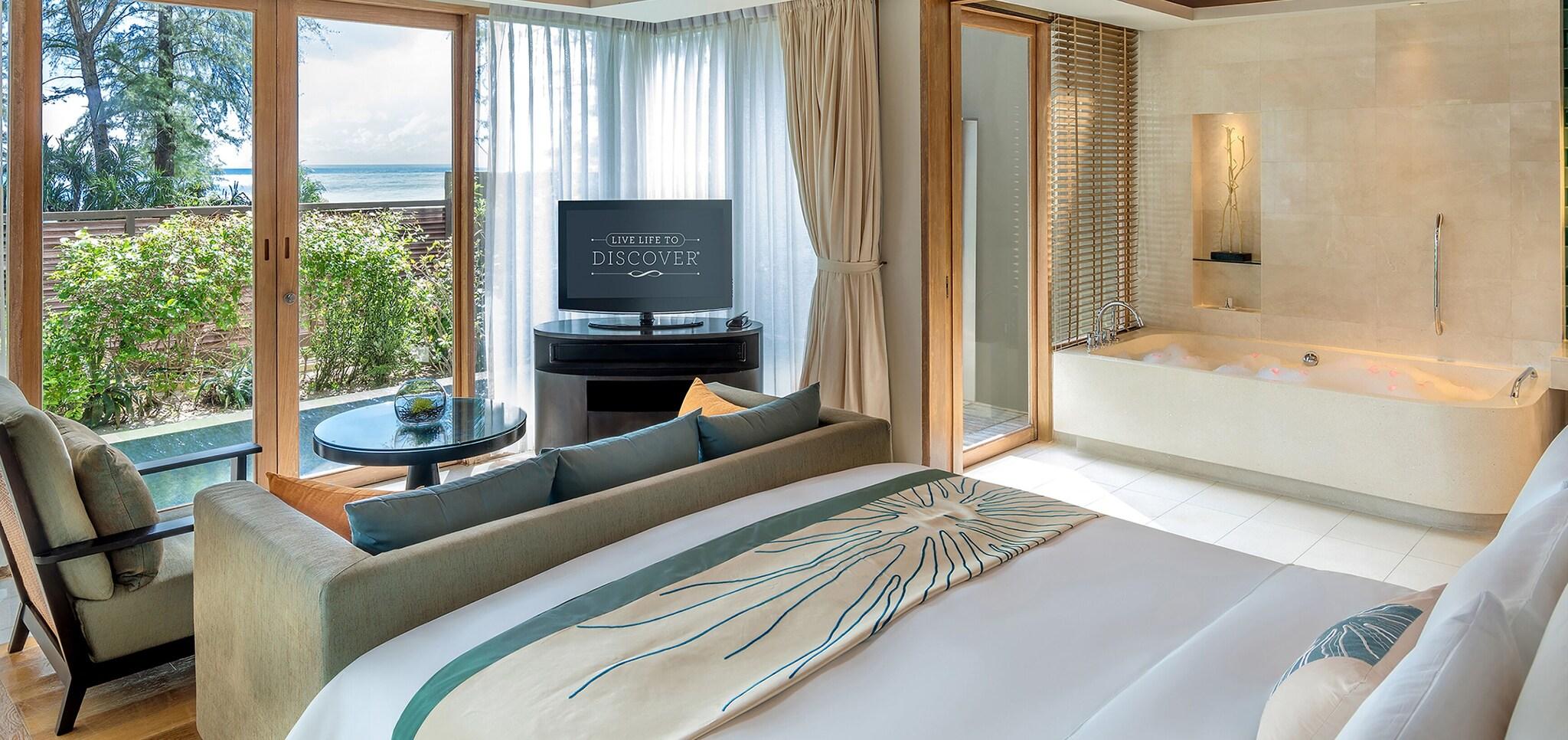 Villa Ocean Front King Bed