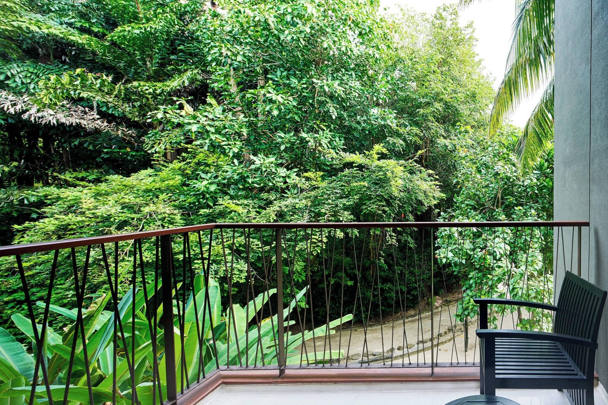 Quadruple Garden View with Balcony