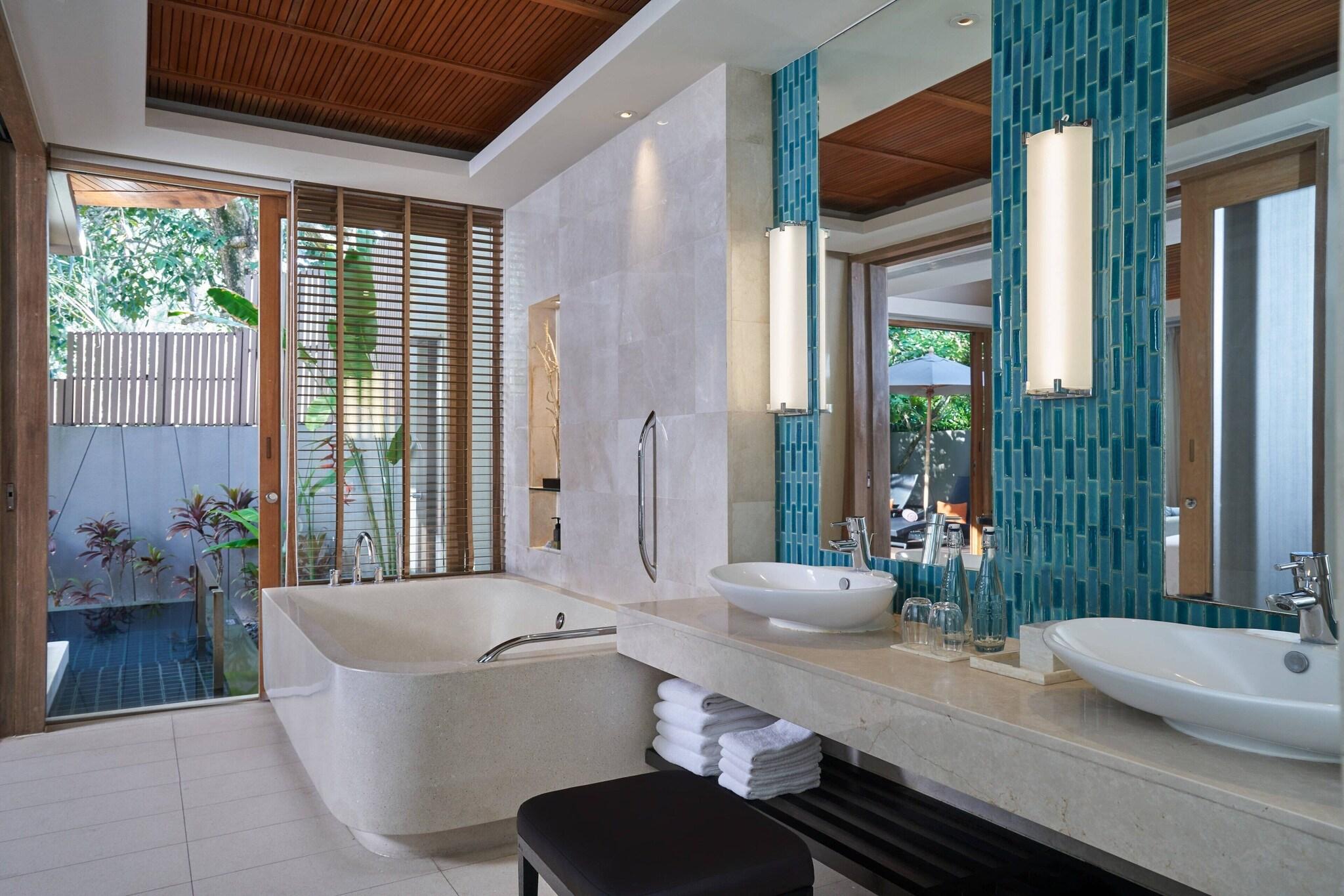 Villa Garden View King Bed