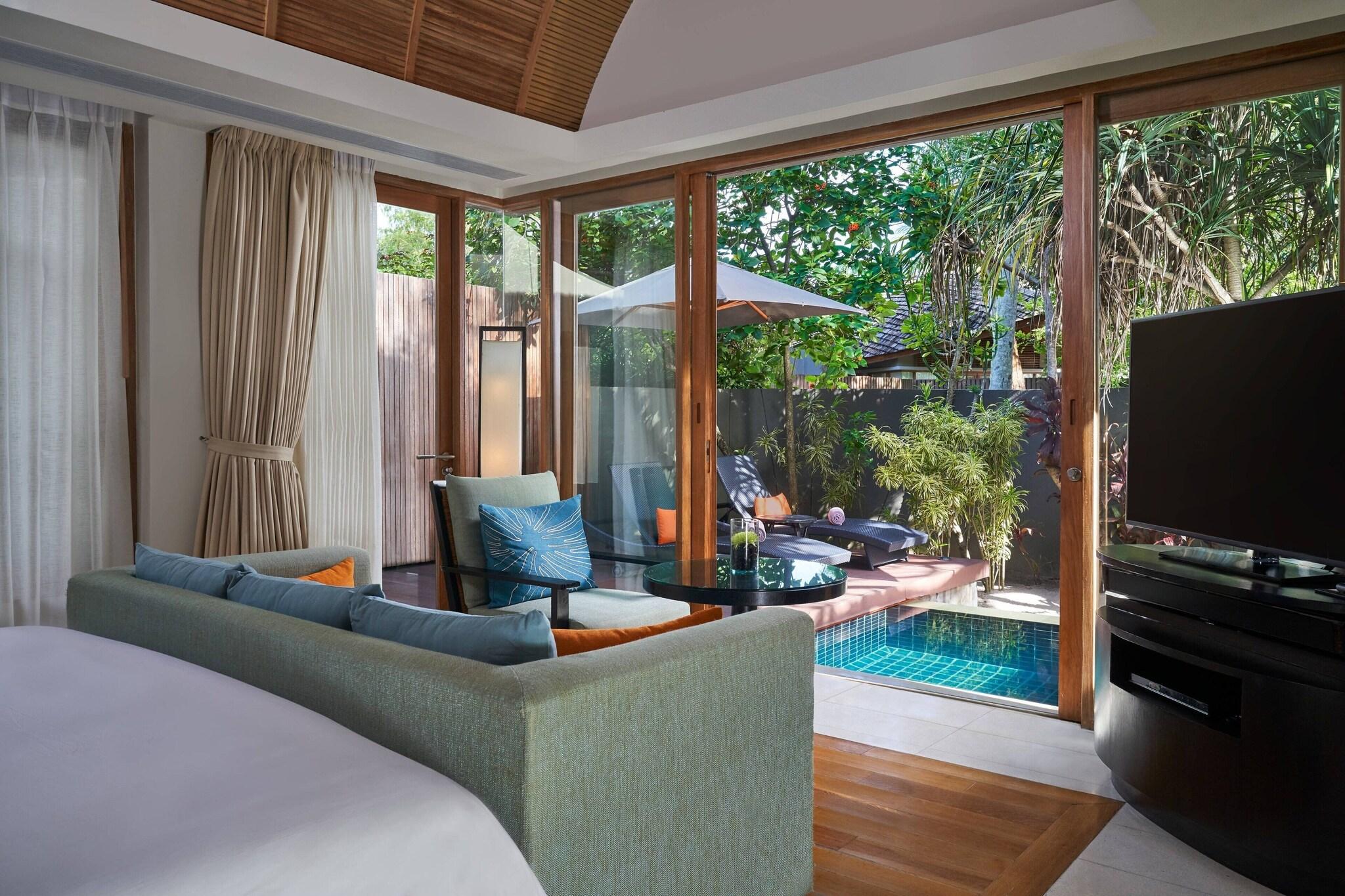 Villa Garden View King Bed