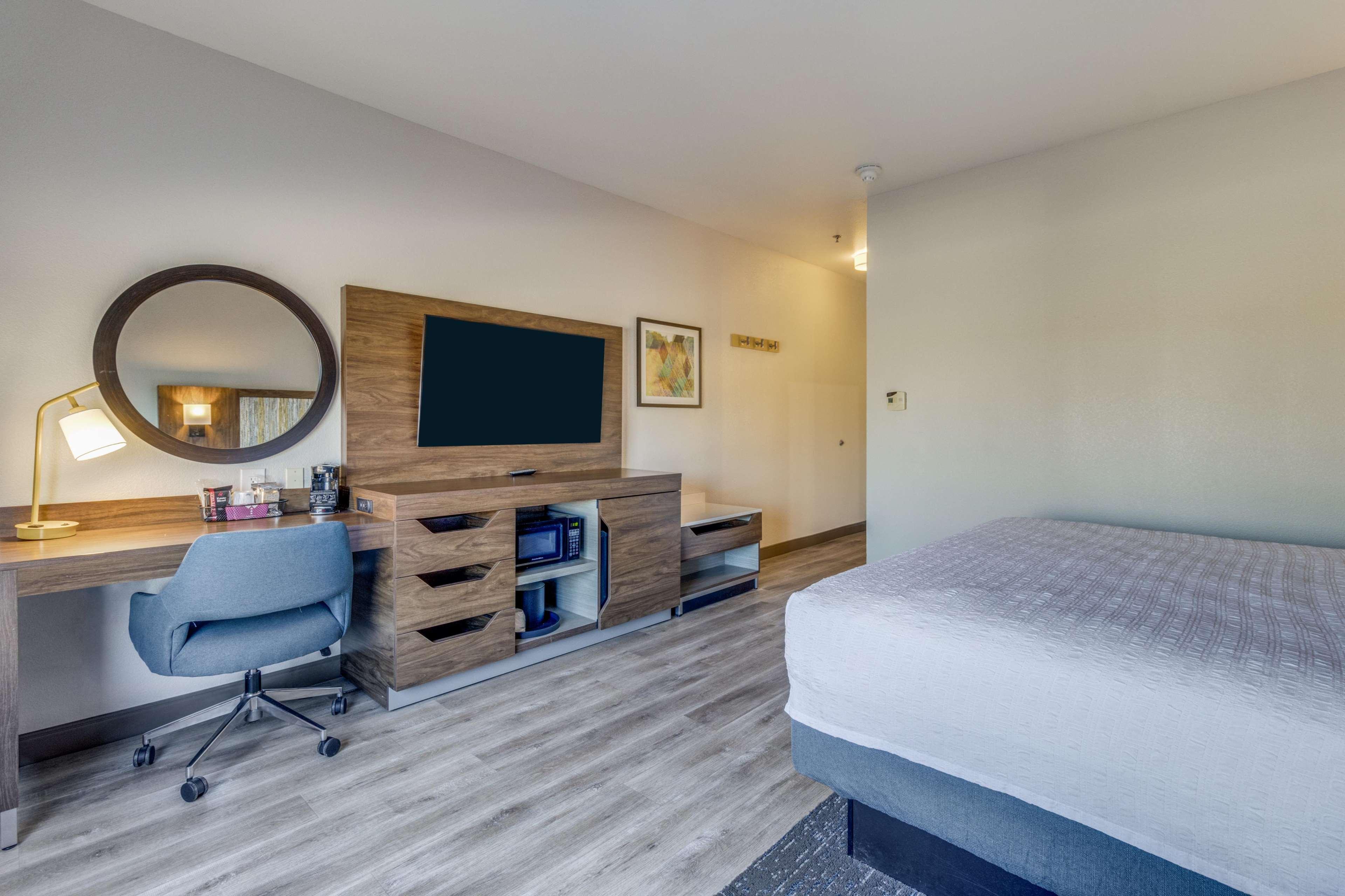 Studio King Bed Non Smoking