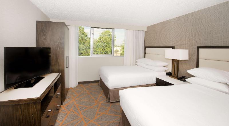 Suite Accessible Two Double Beds