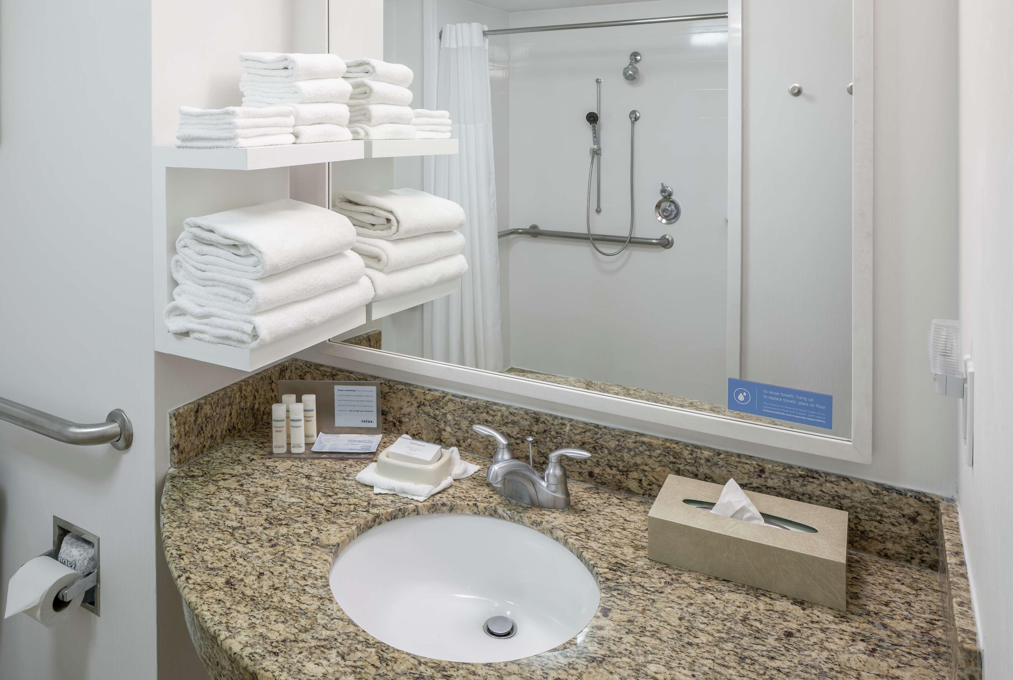 Room King Bed Non Smoking