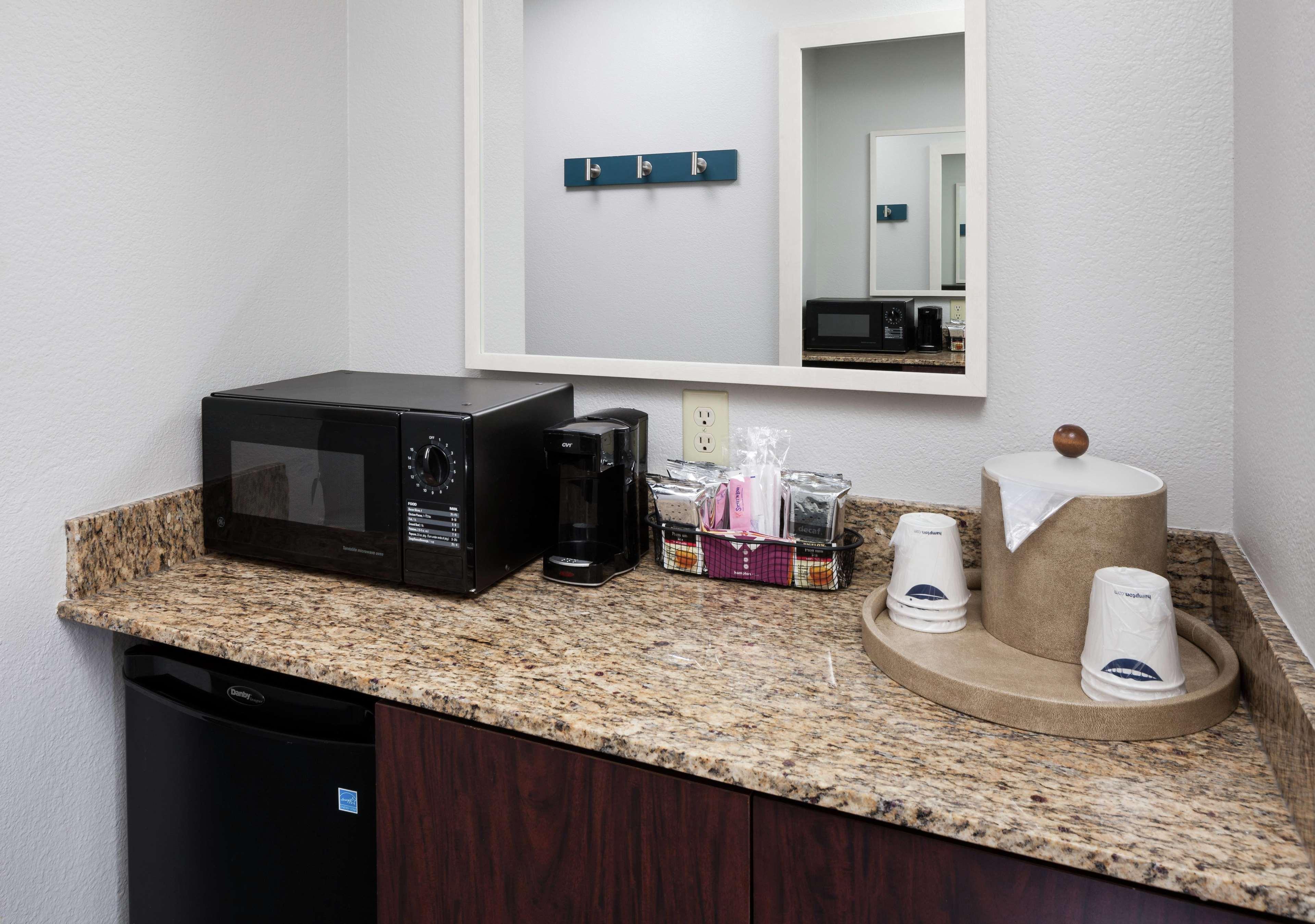 Double Two Queen Beds Non Smoking