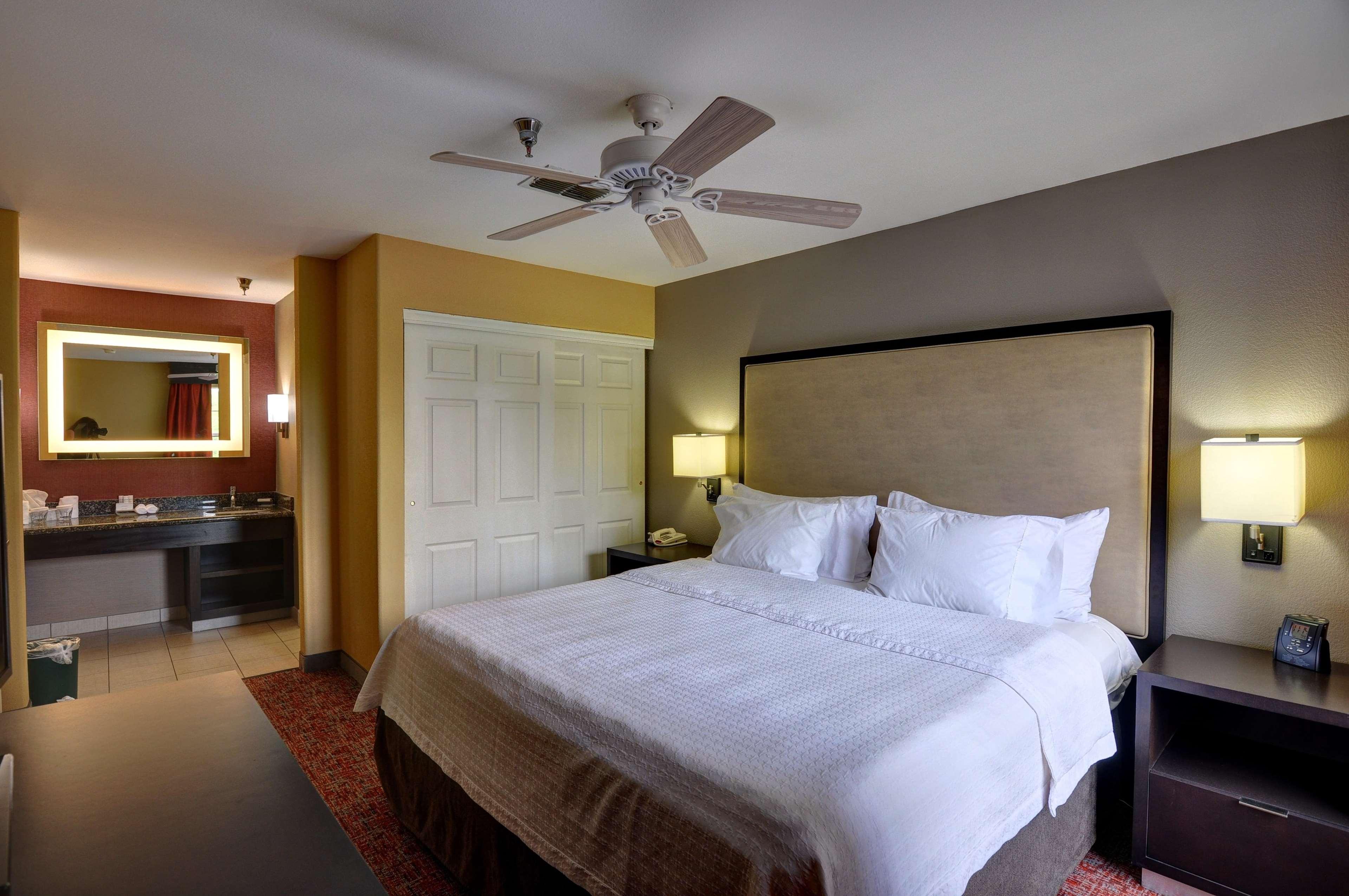 Suite Two Bedrooms Two Bathrooms