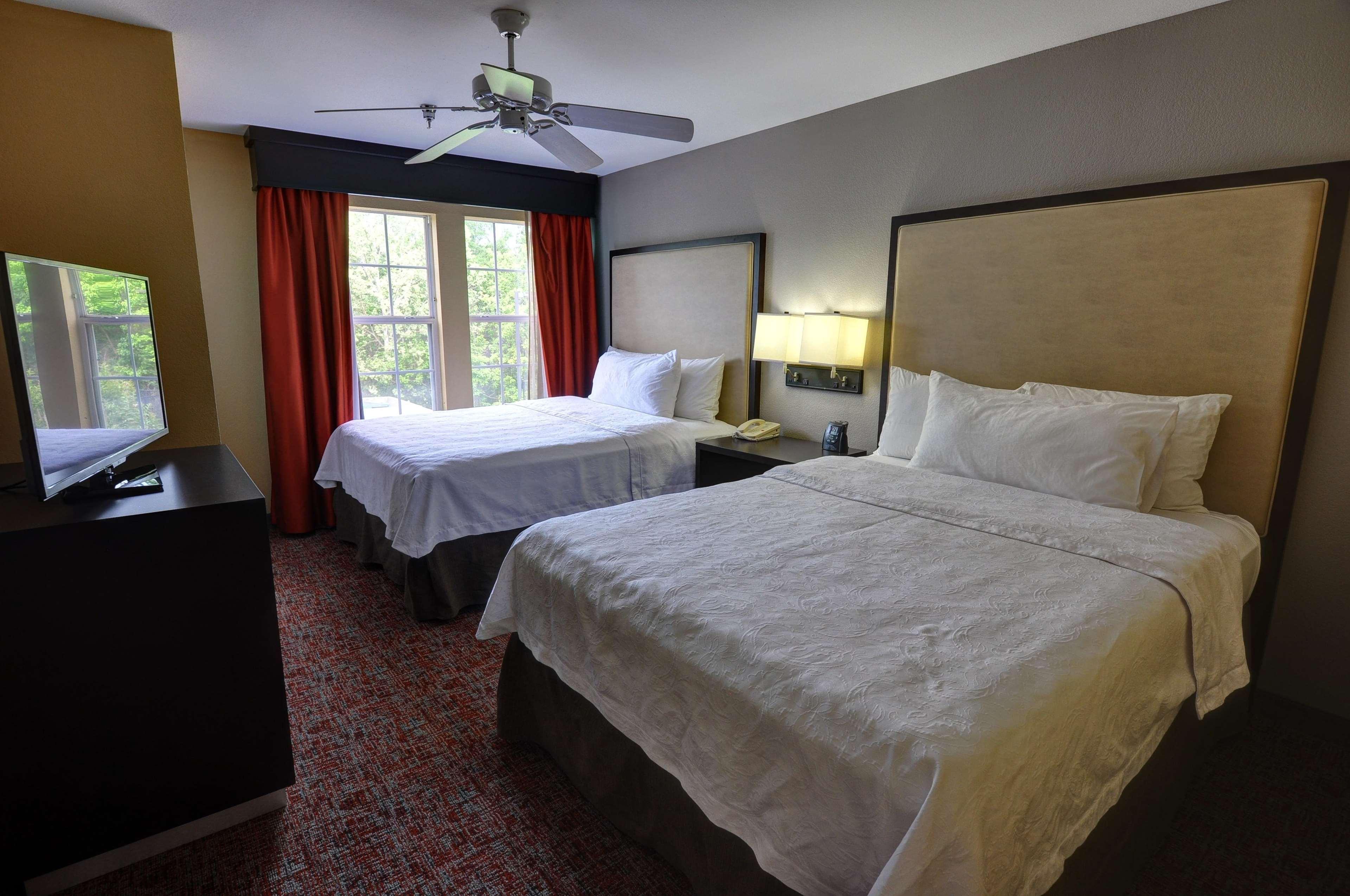 Suite Two Bedrooms Two Bathrooms