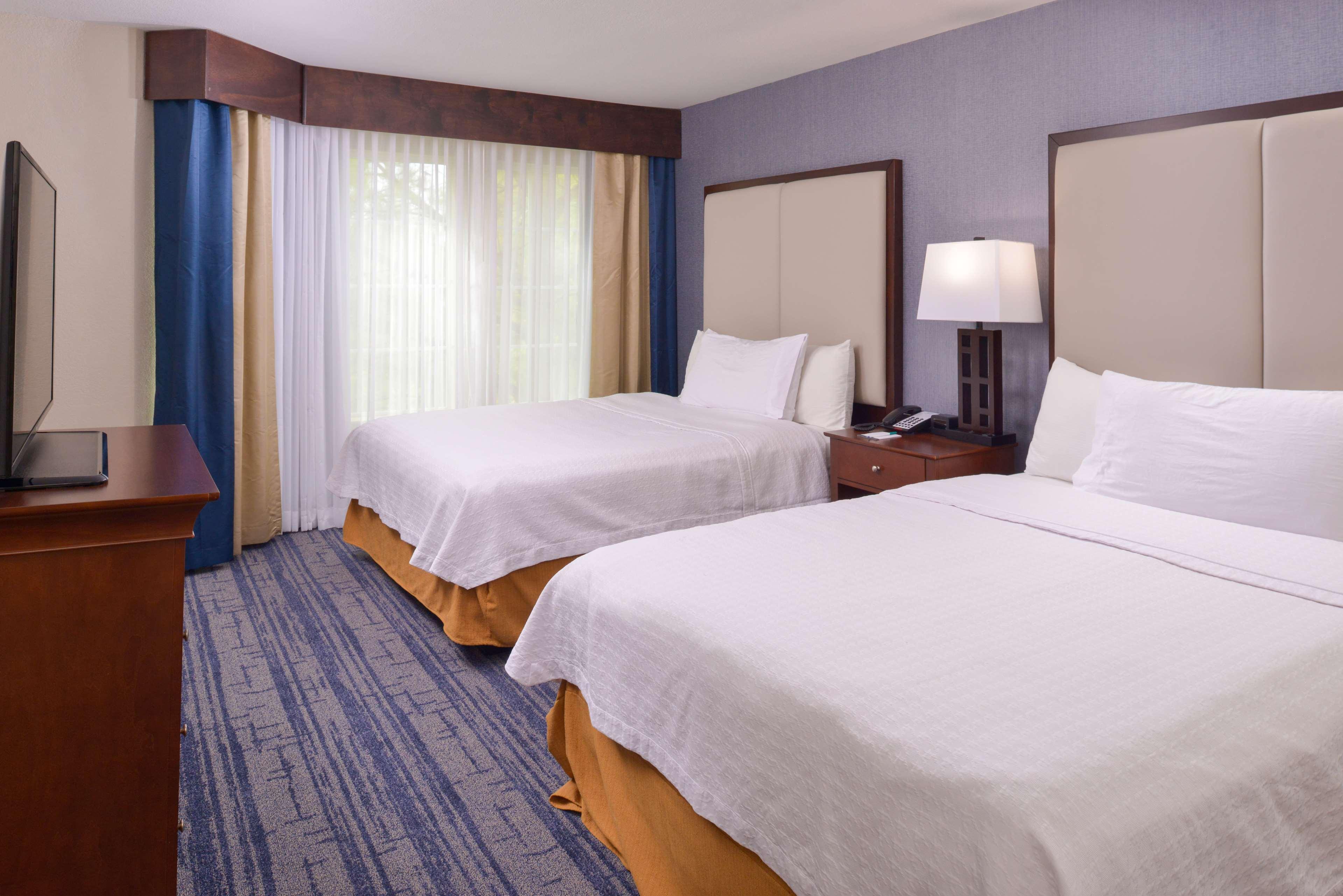 Suite Two Queen Beds