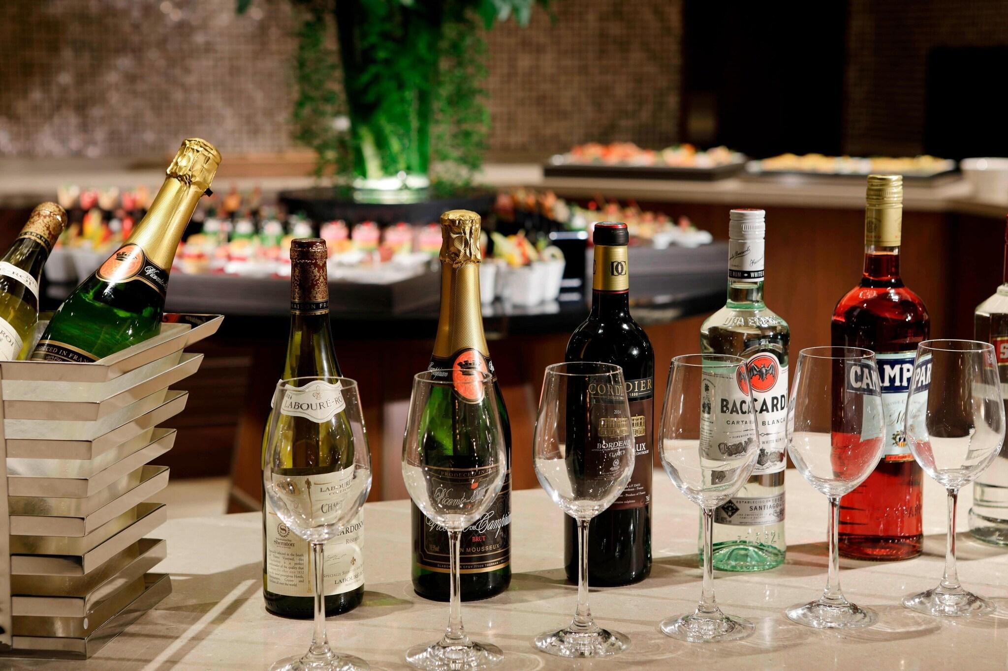 Junior Suite King Size Bed