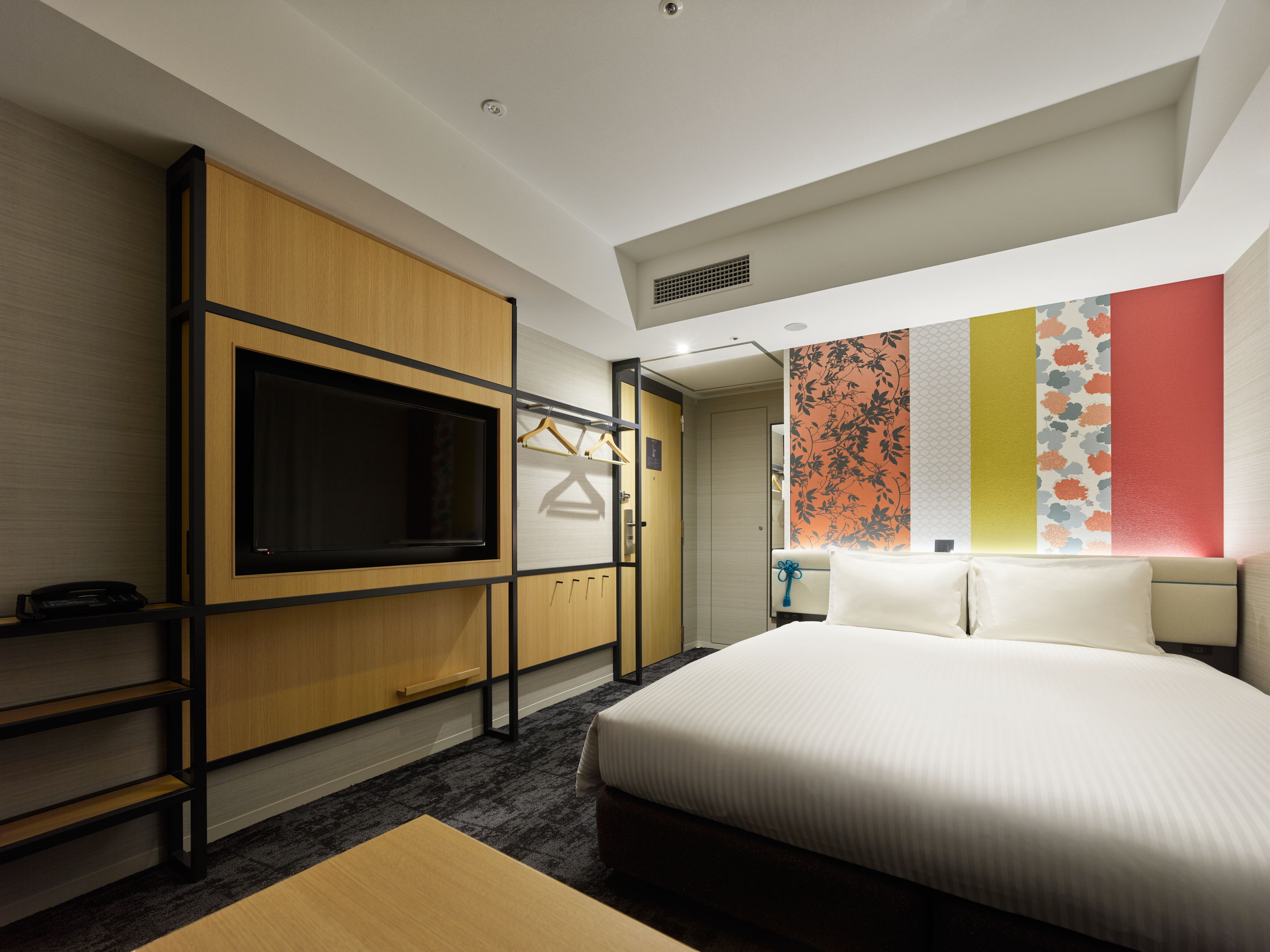 Double Queen Size Bed