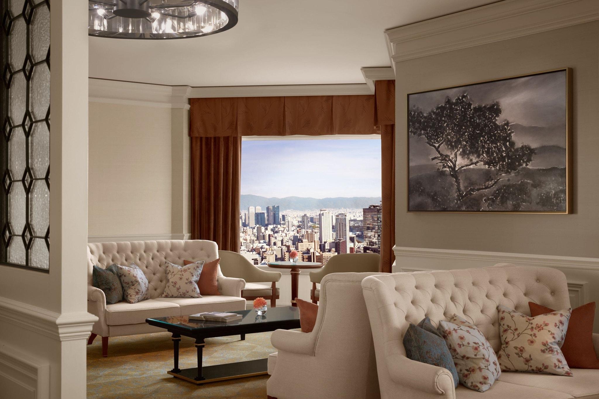 Junior Suite Club King Bed