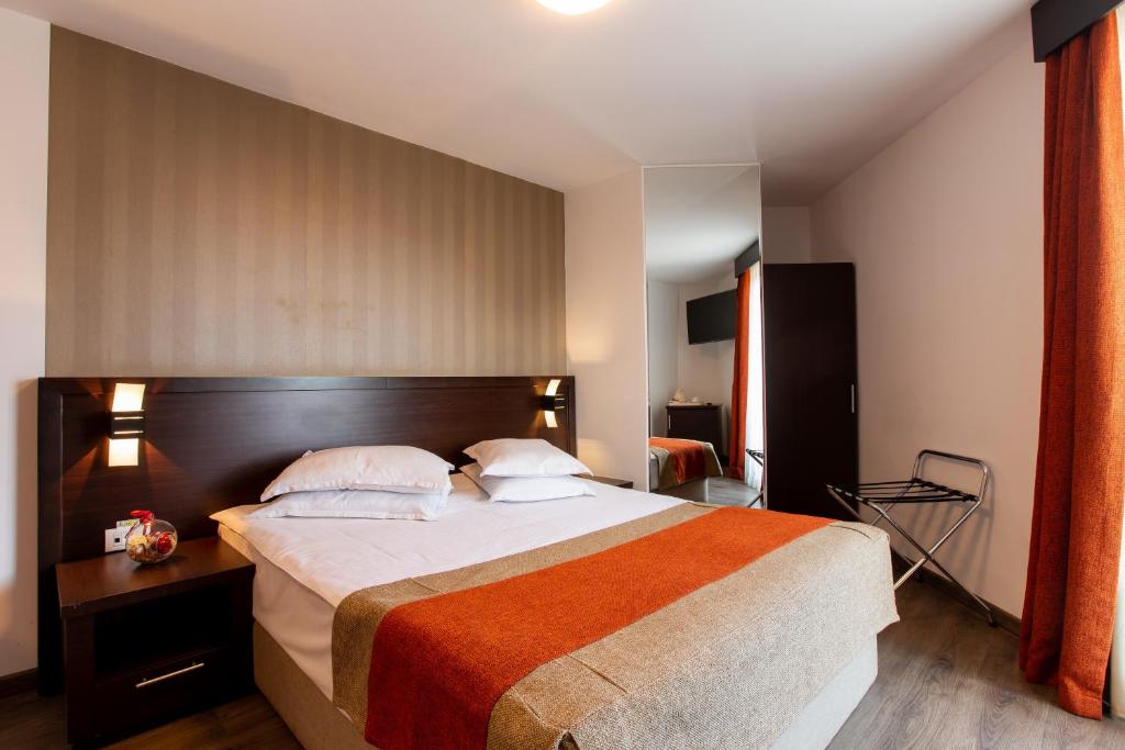 Double Superior with Terrace