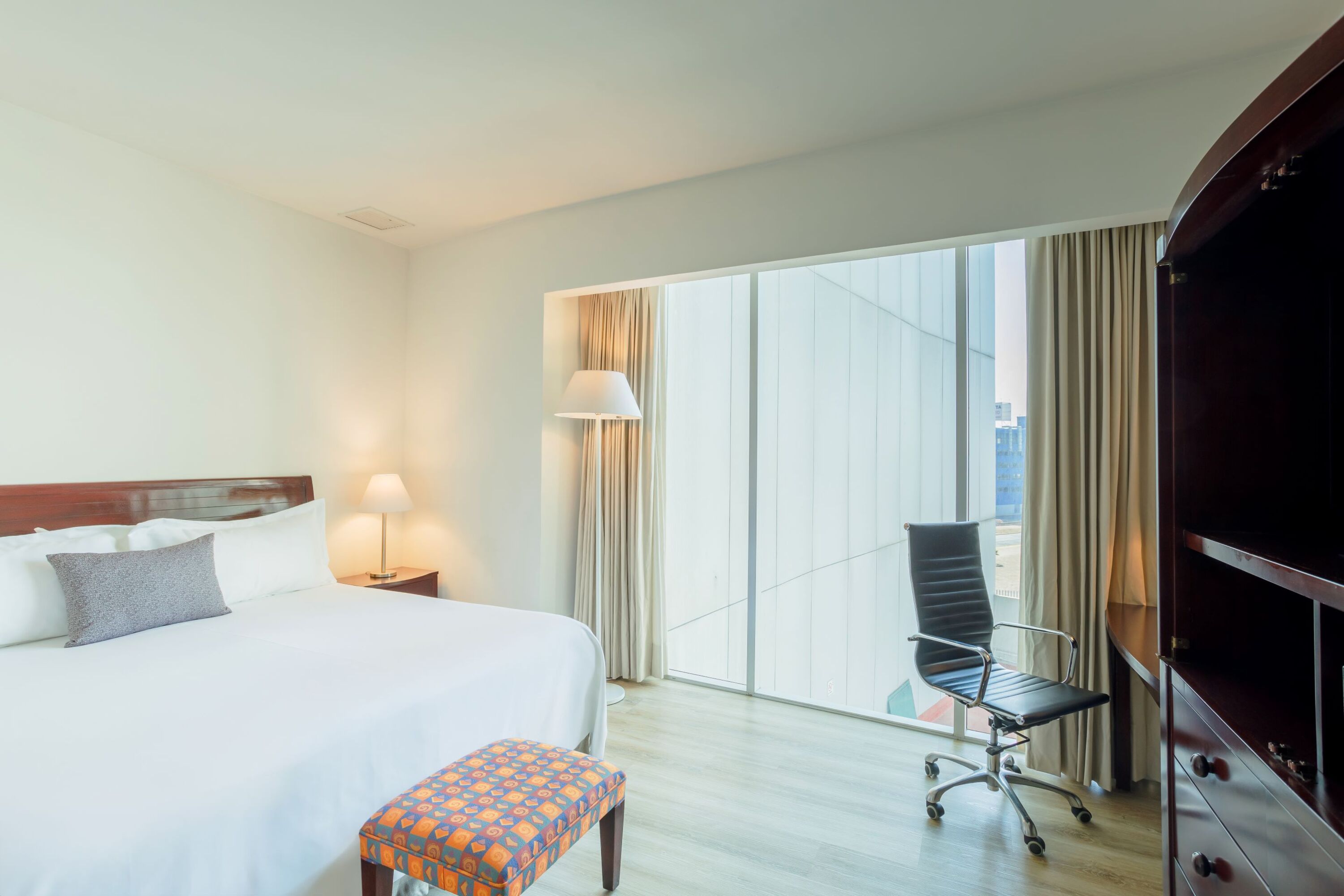 Junior Suite King Size Bed