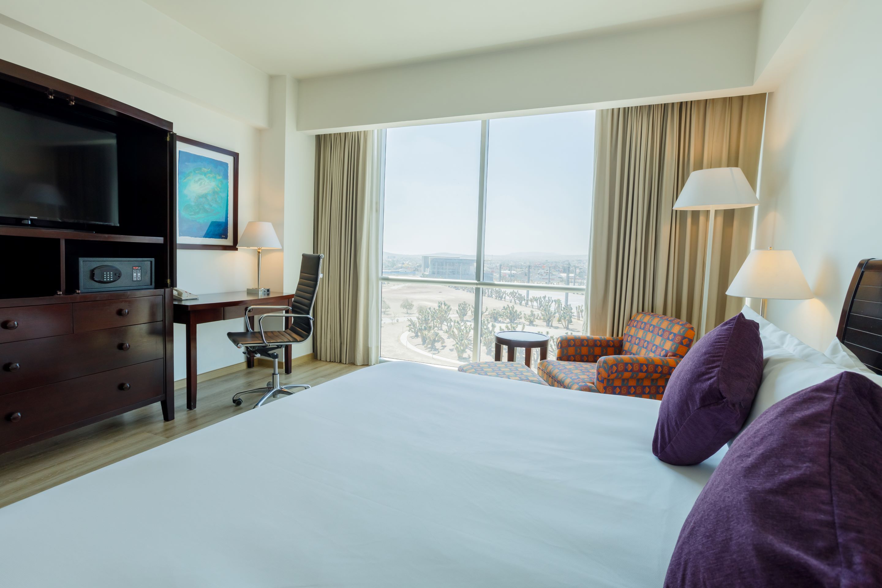 Double King Bed Non Smoking