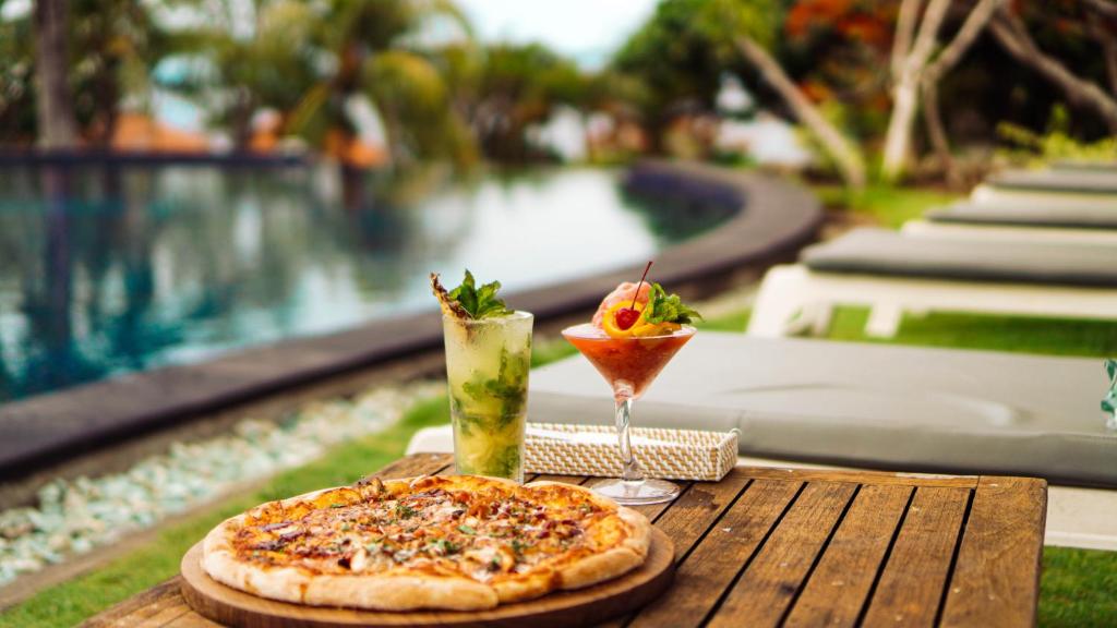 Twin Deluxe Garden View